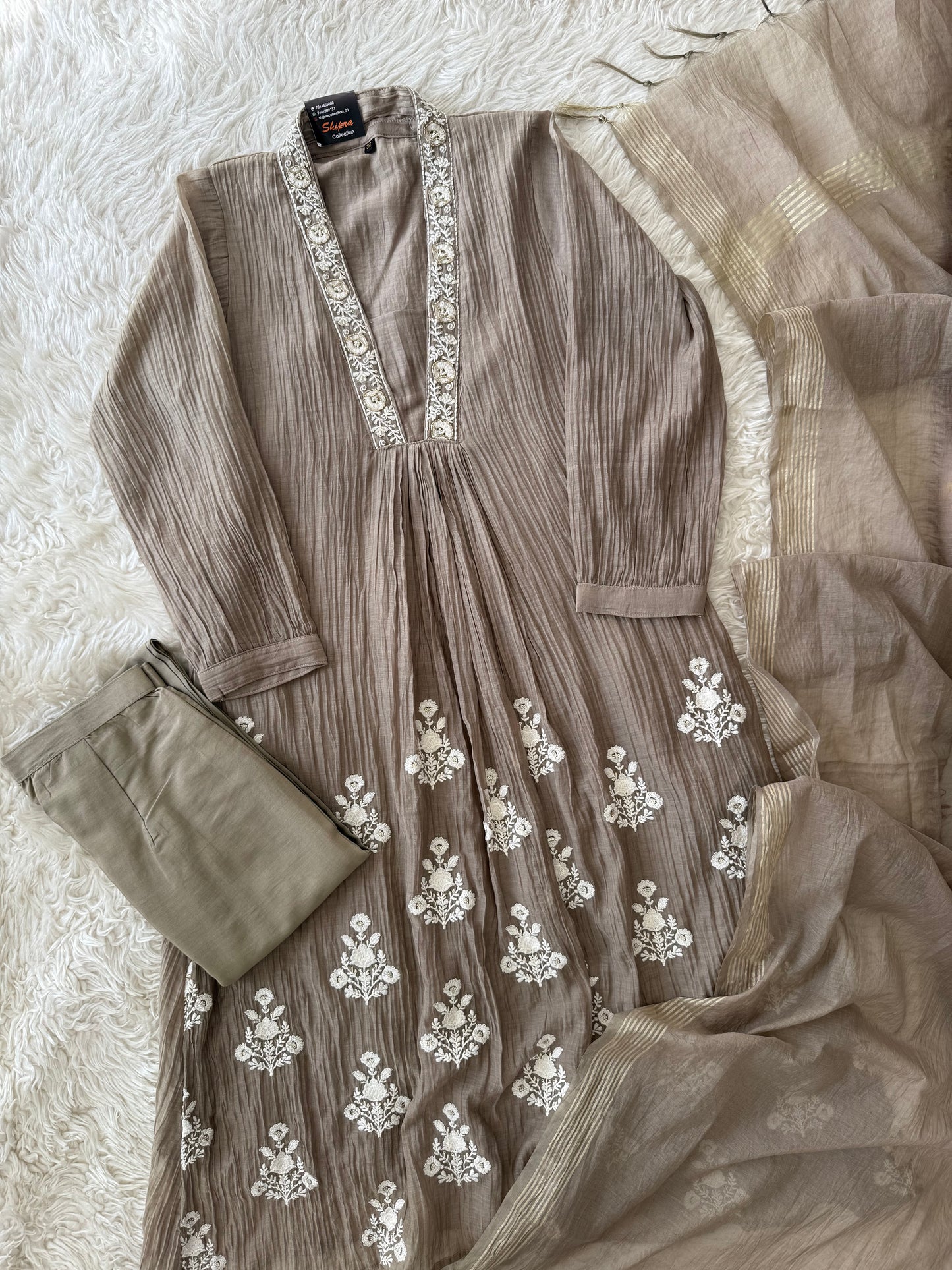 Mul Chanderi Kurti Pant Dupatta Set