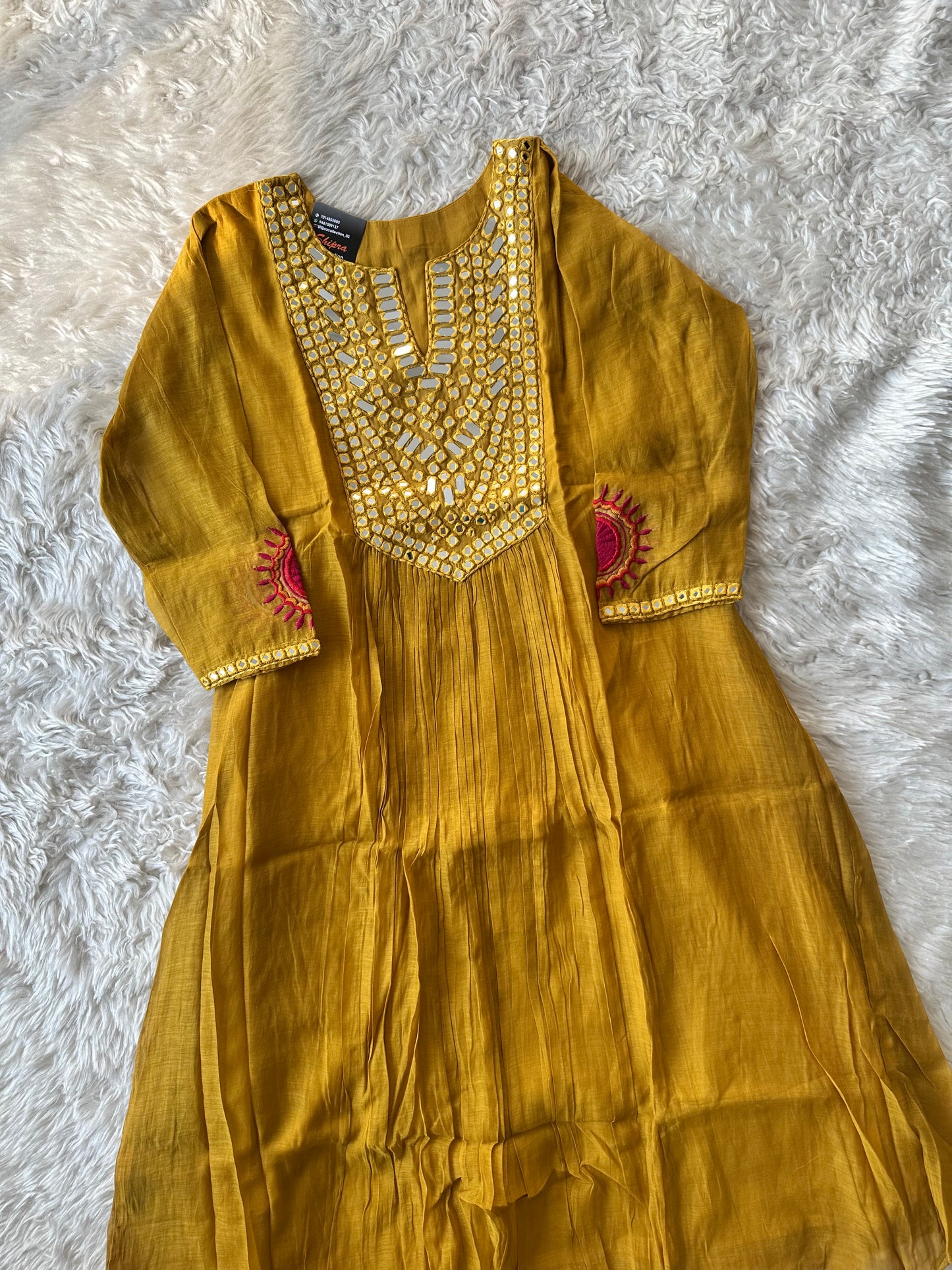 Mul Chanderi Kurti Pant Dupatta Set