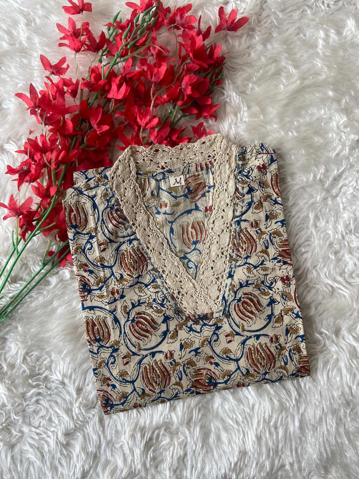 V-Neck Lace Details Kurti