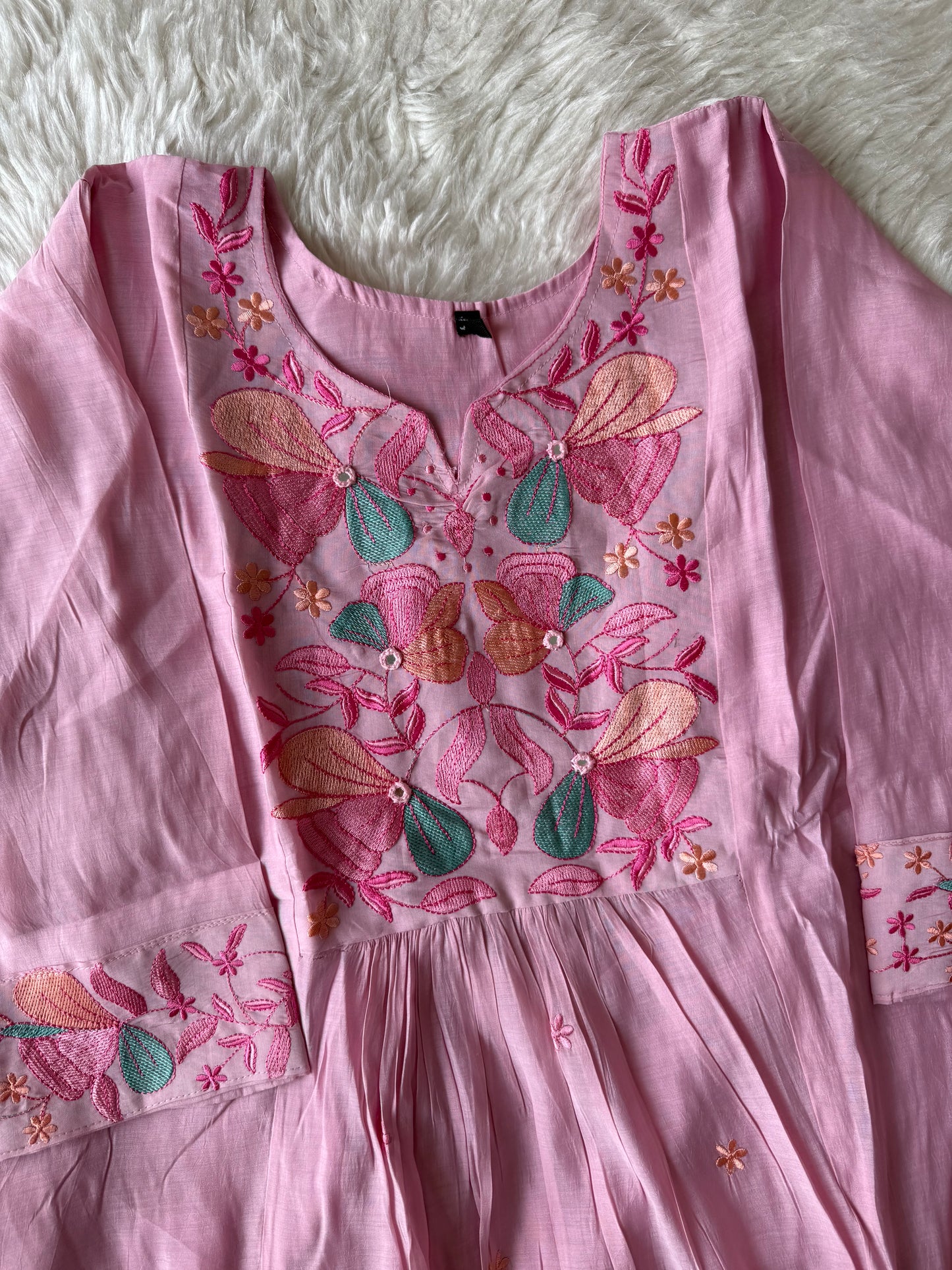 Mul Chanderi Kurti Pant Dupatta Set