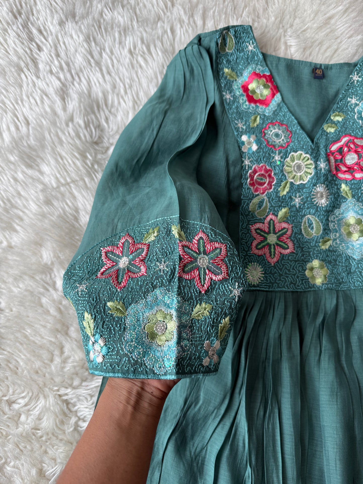 Mul Chanderi Kurti Pant Dupatta Set