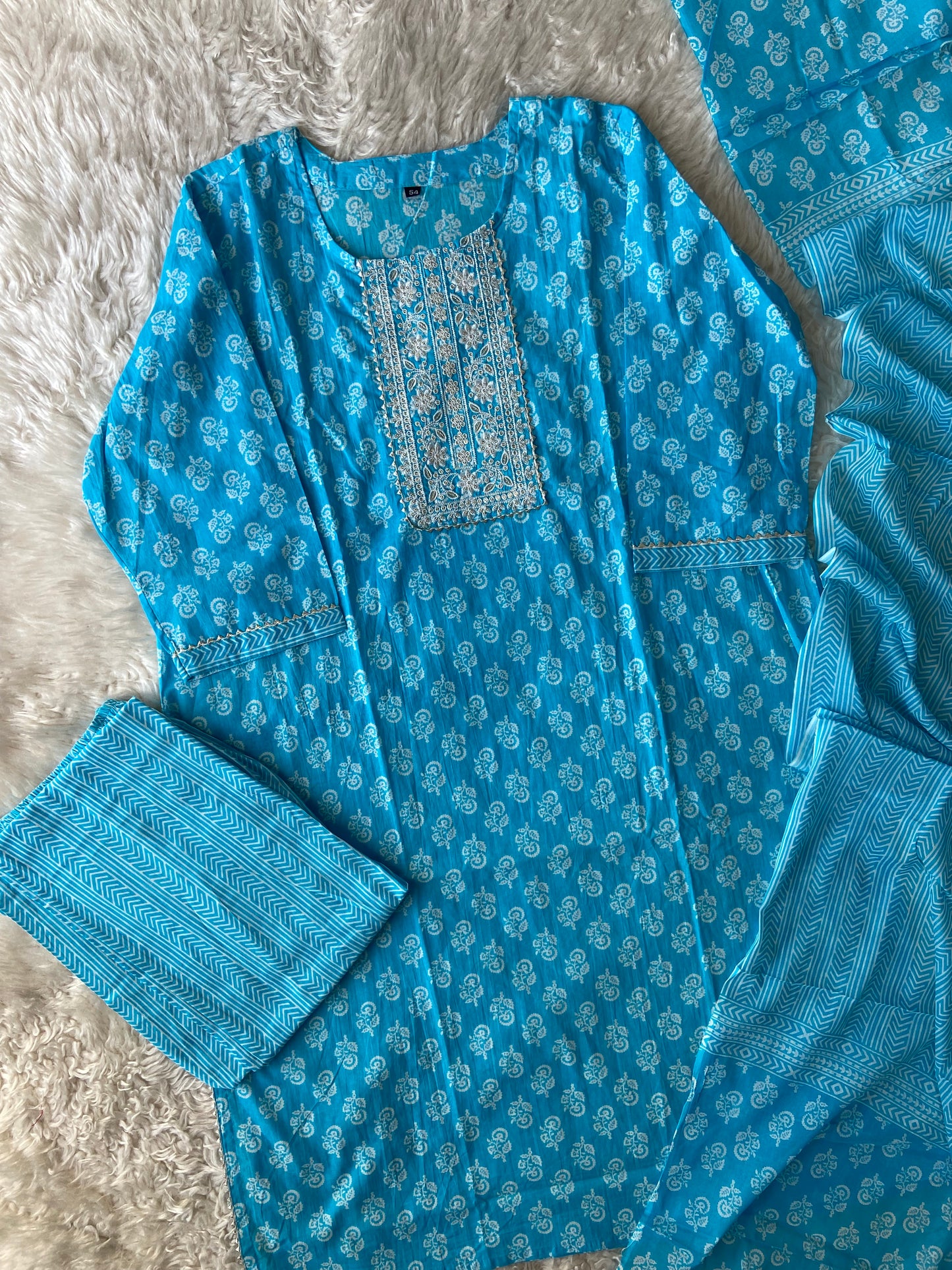 Steal Deal 🚨Budget Friendly Kurti Pant Dupatta Set