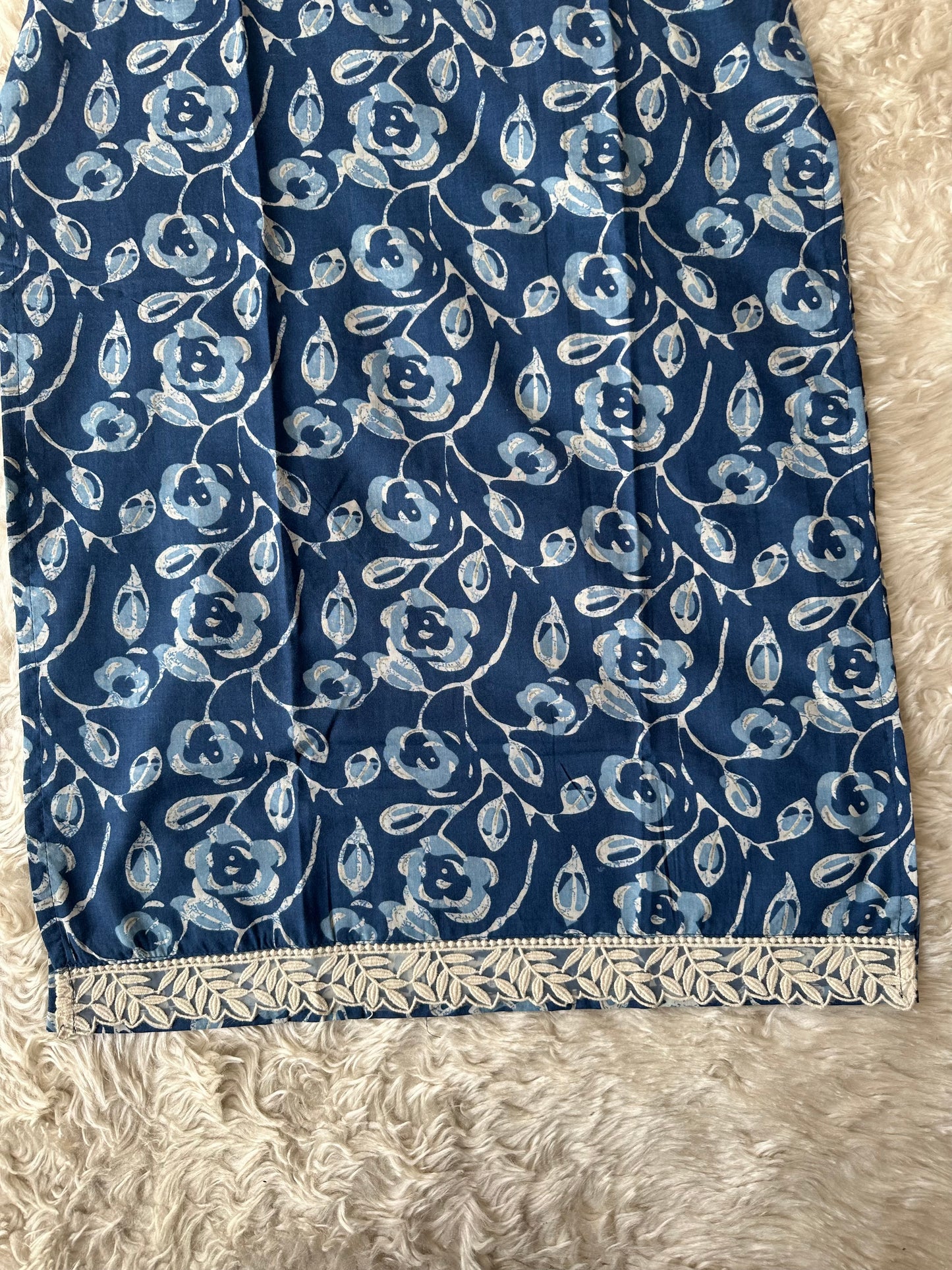 Lace Details Kurti Pant Dupatta Set