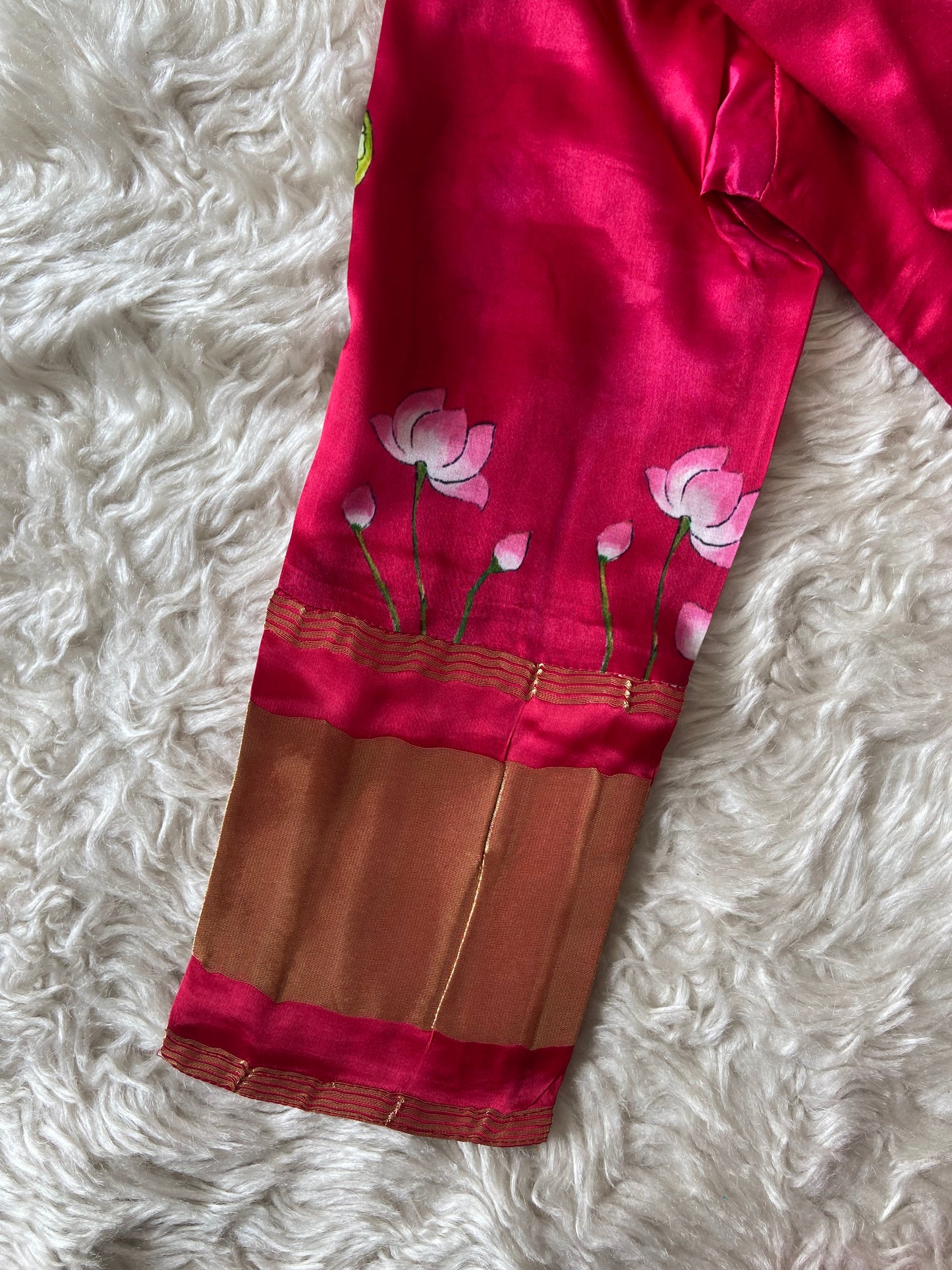 Gazi Silk Kurti Pant Dupatta Set