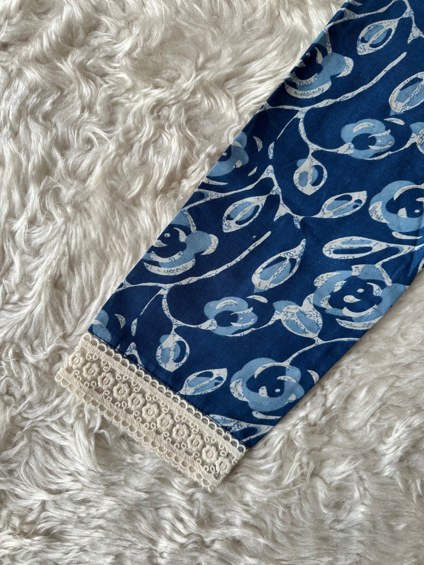 Lace Details Kurti Pant Dupatta Set