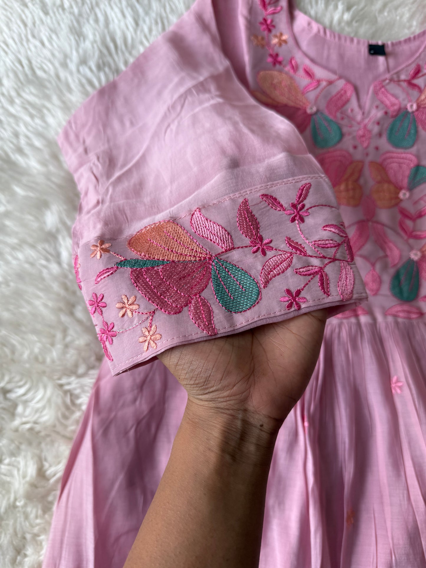 Mul Chanderi Kurti Pant Dupatta Set