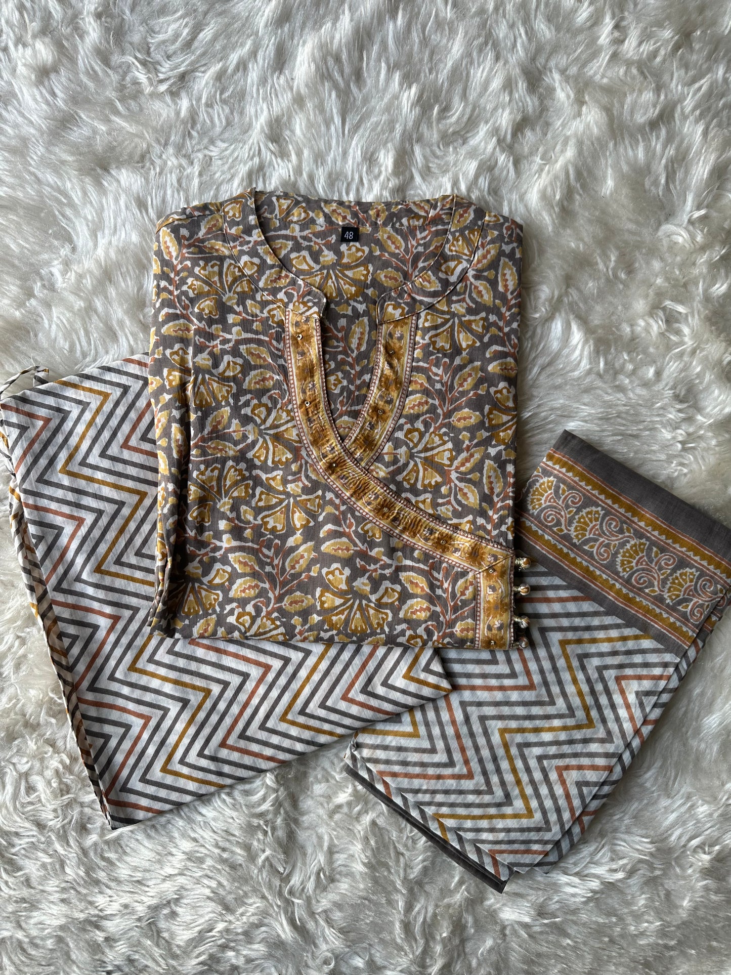 Steal Deal 🚨 Premium Cotton Kurti Pant Dupatta Set