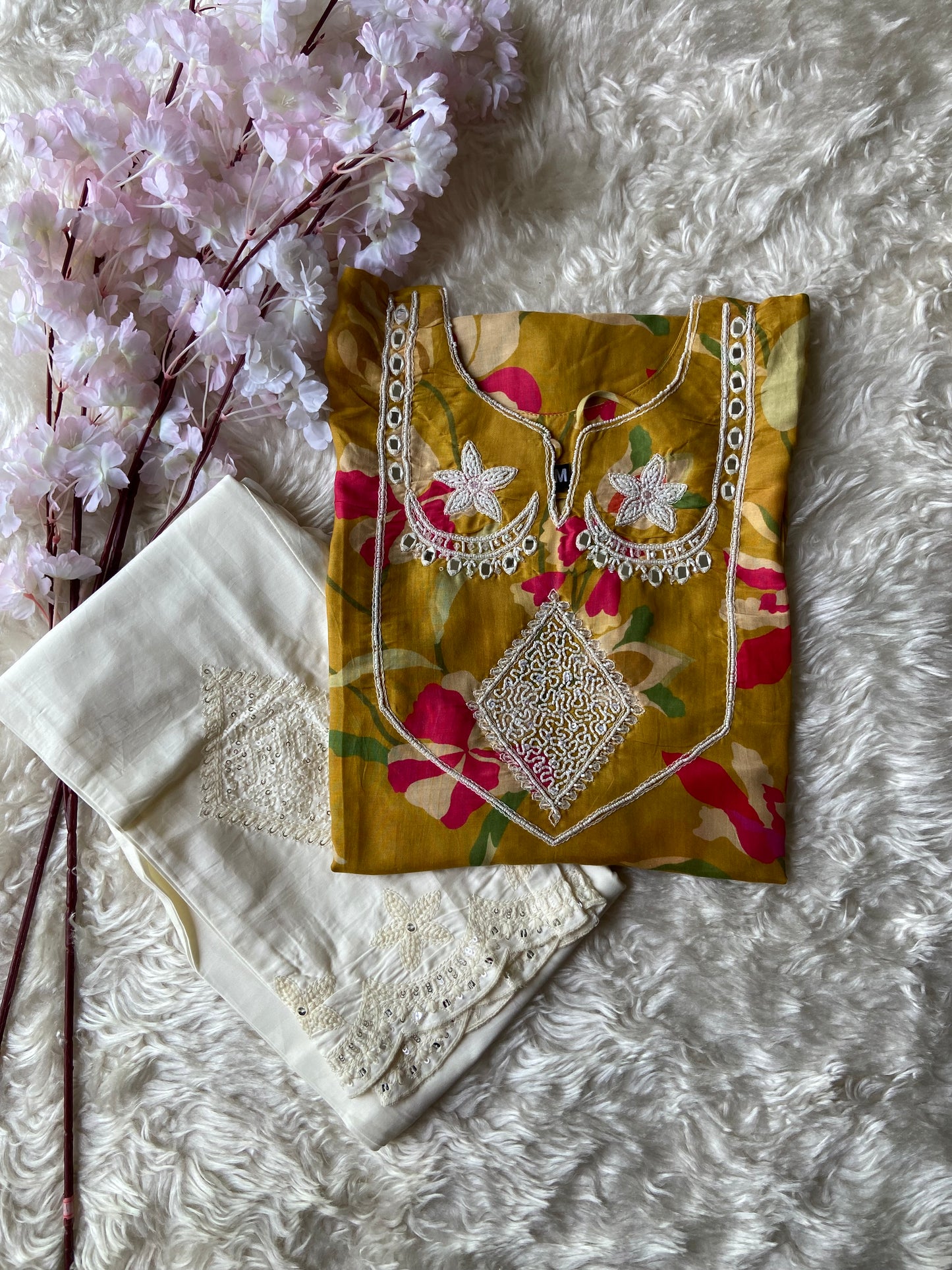 Stock Clearance 🚨 Premium Muslin Silk Kurti Pant Set