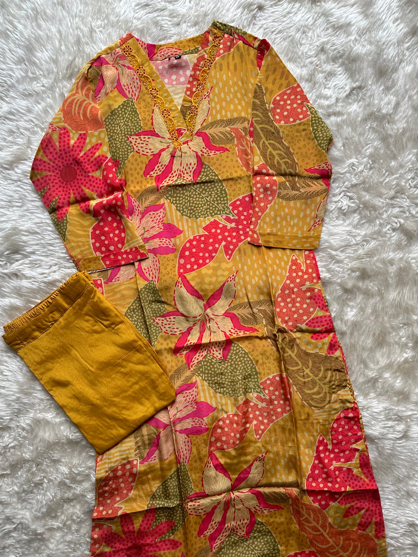Crepe Silk Kurti Pant Set