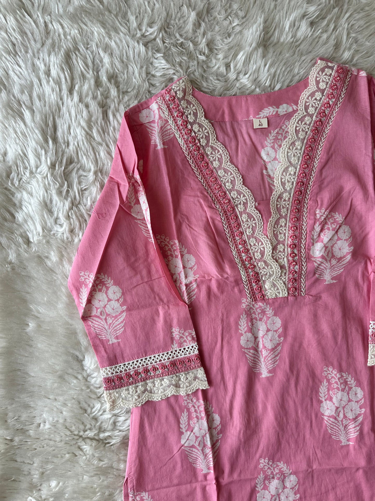 Mul Cotton Lace Details Set