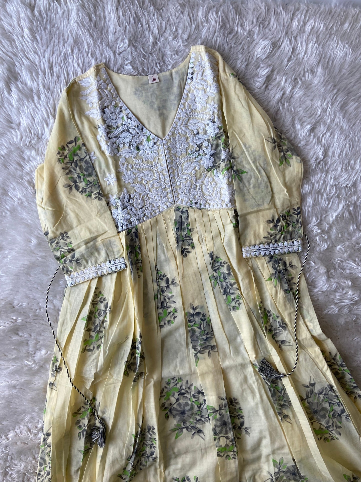Mul Cotton Thread Work Flare Kurti