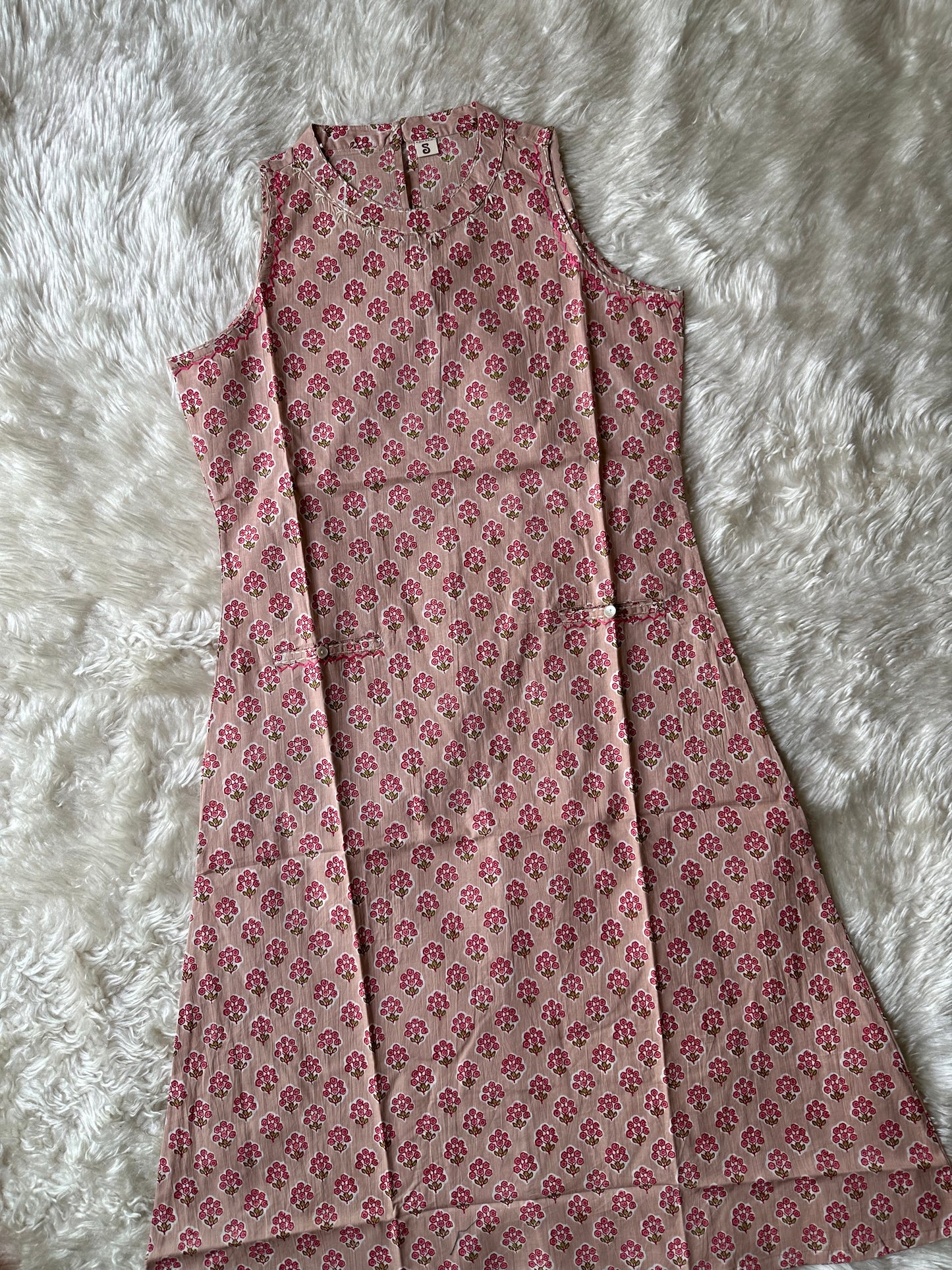 Pure Cotton Sleeveless Kurti Pant Set