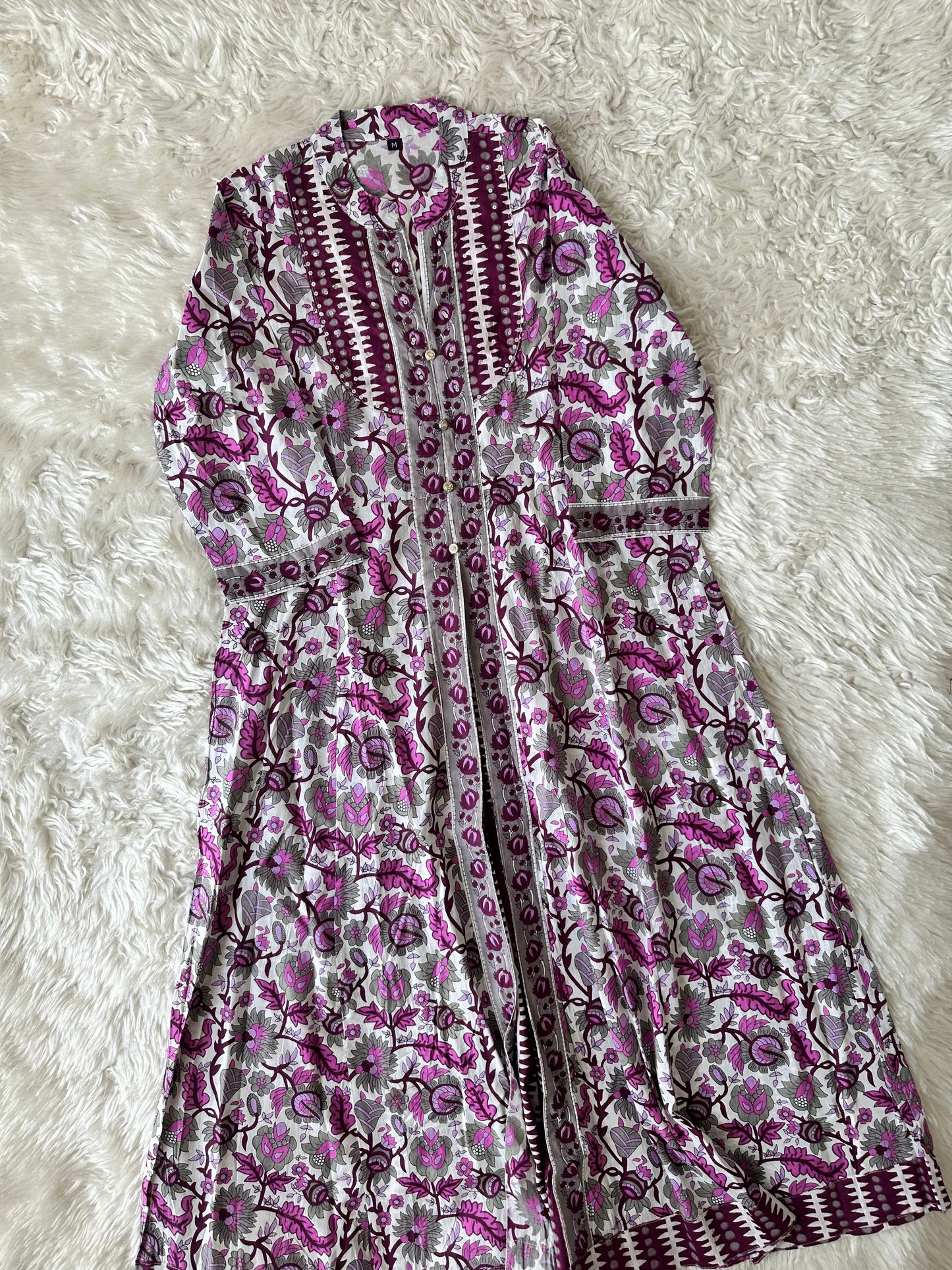 Stock Clearance 🚨
Favourite FLARE Kurti