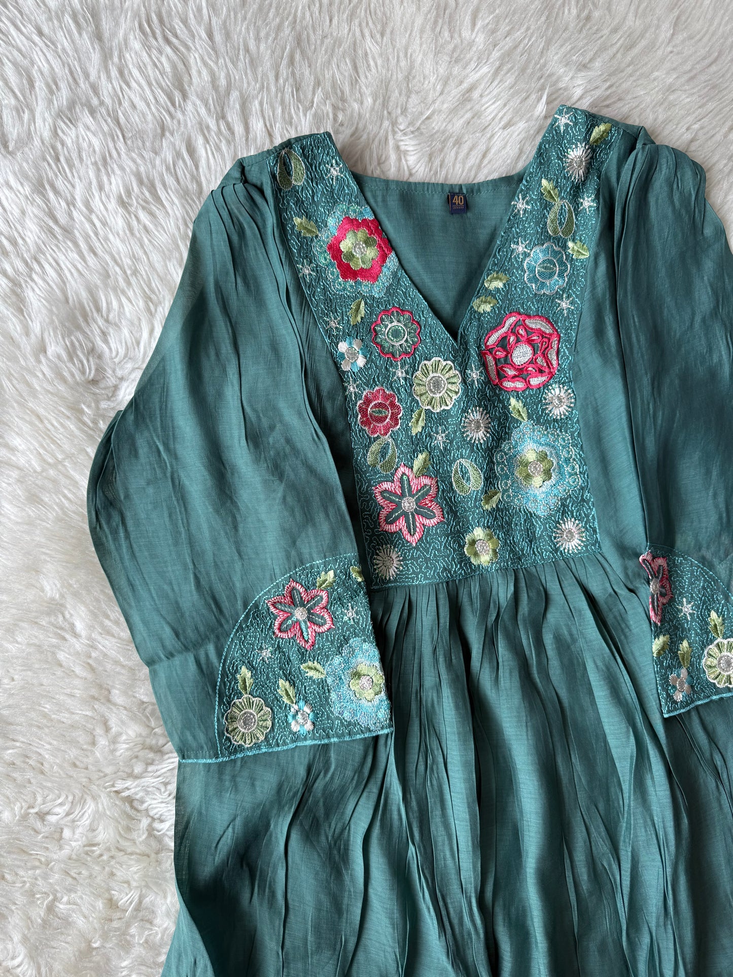 Mul Chanderi Kurti Pant Dupatta Set