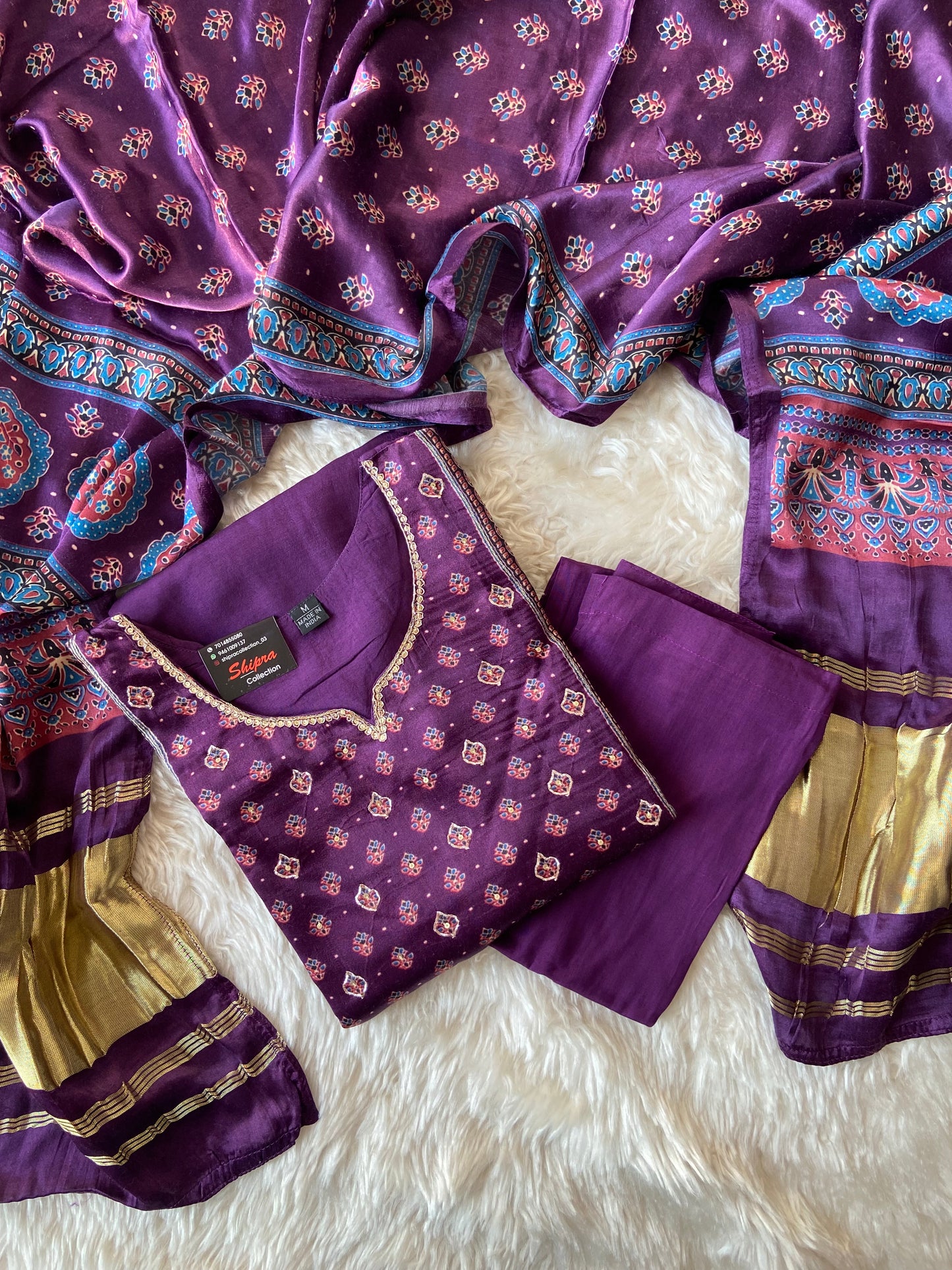 Gazi Silk Kurti Pant Dupatta Set