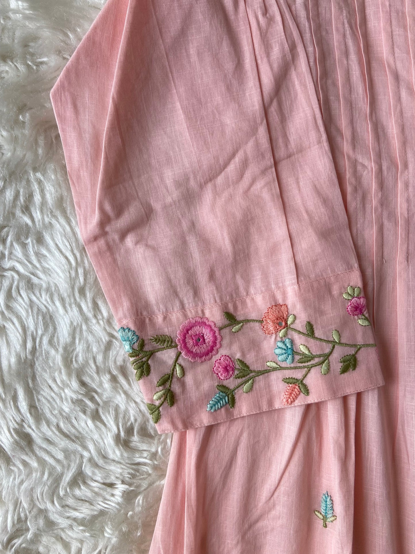 Steal Deal 🚨 Mul Cotton Kurti Pant Dupatta Set