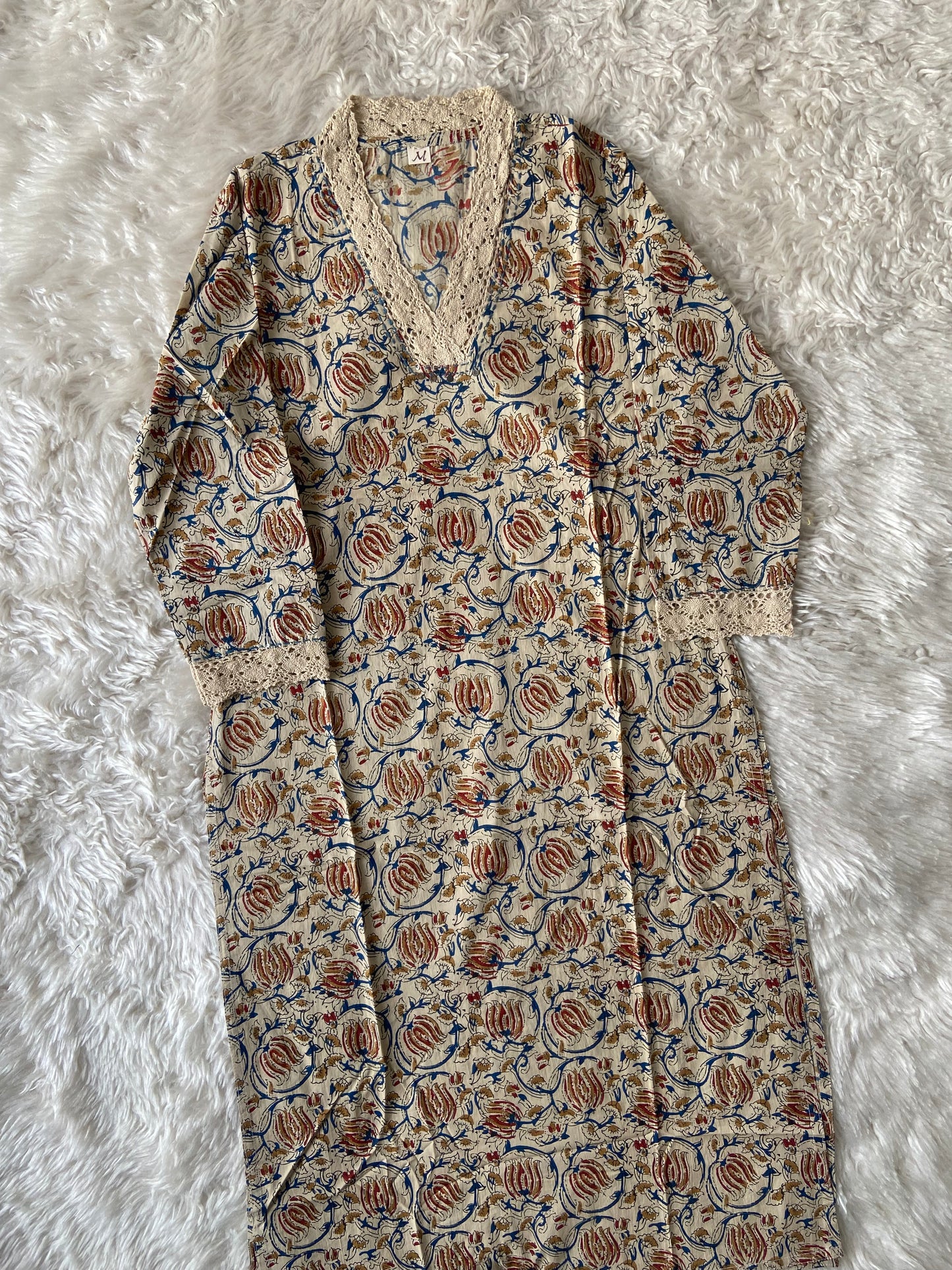 V-Neck Lace Details Kurti