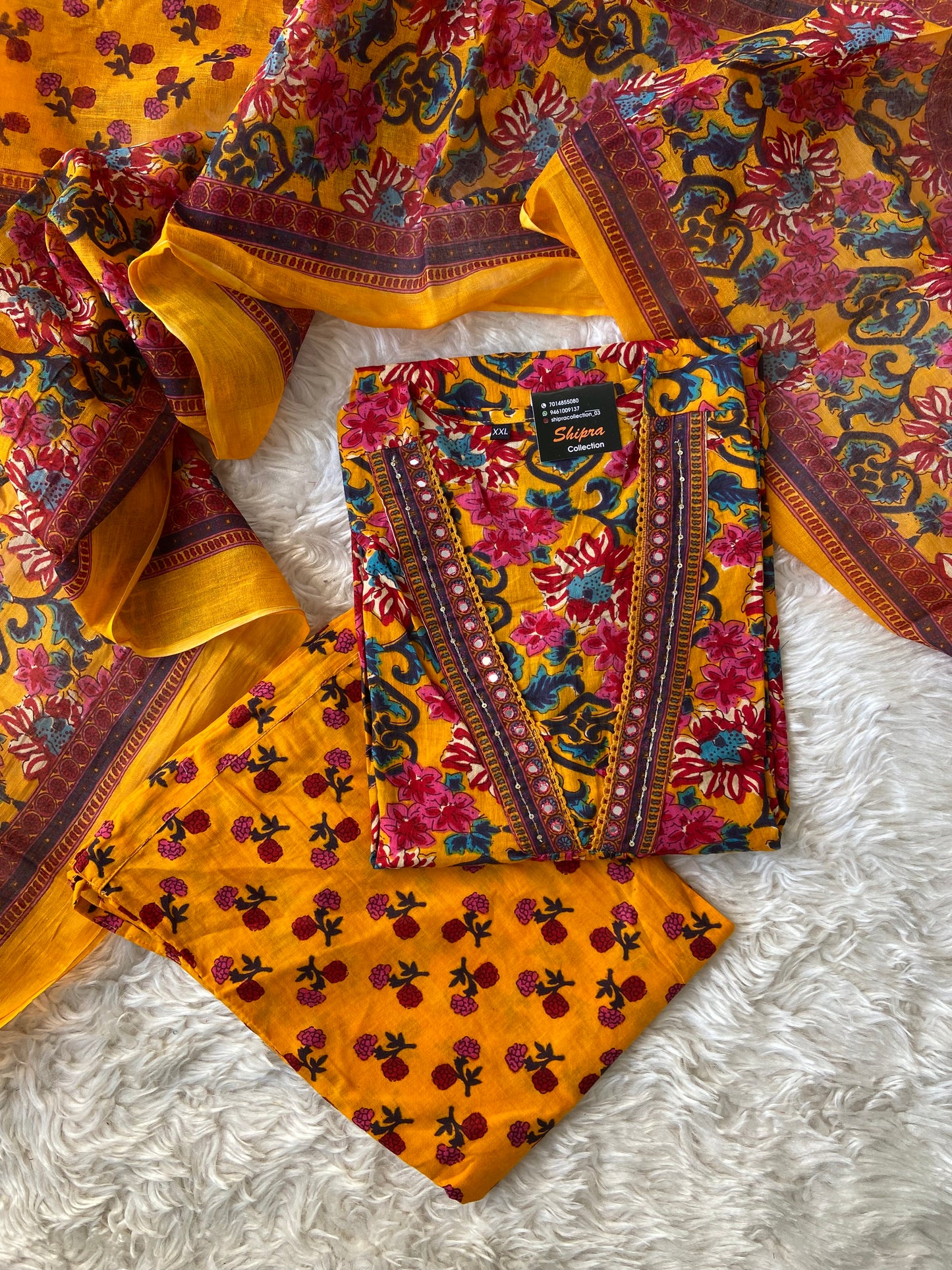 Stock Clearance 🚨
Budget Friendly Flare Kurti Pant Dupatta Set