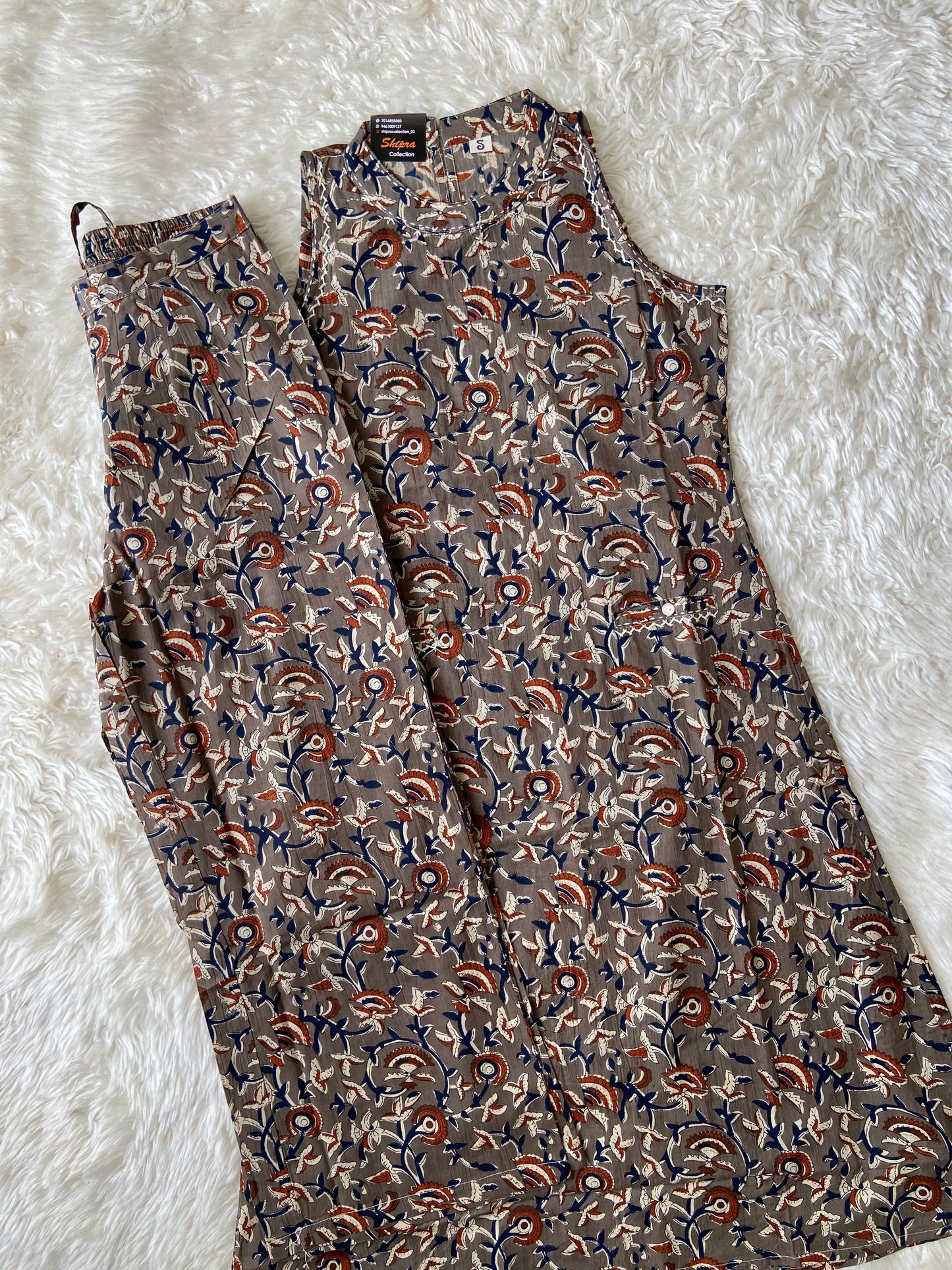 Pure Cotton Sleeveless Kurti Pant Set
