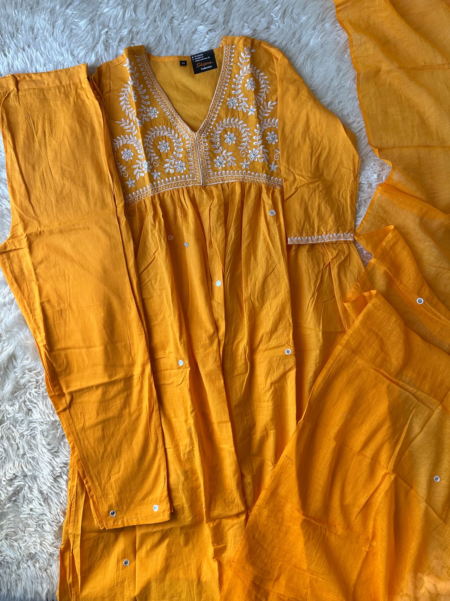 Nyra Kurti Pant Dupatta Set