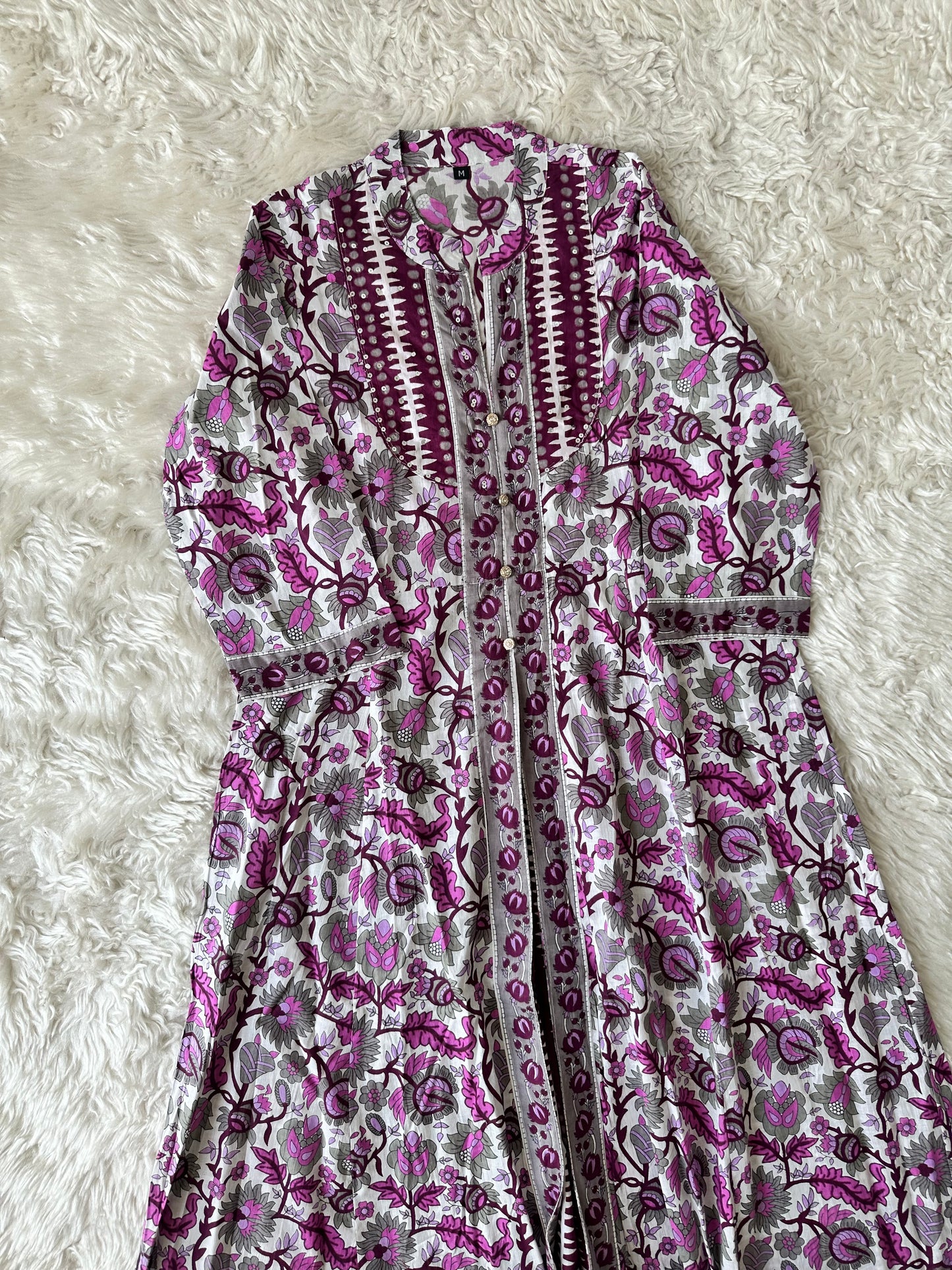 Stock Clearance 🚨
Favourite FLARE Kurti