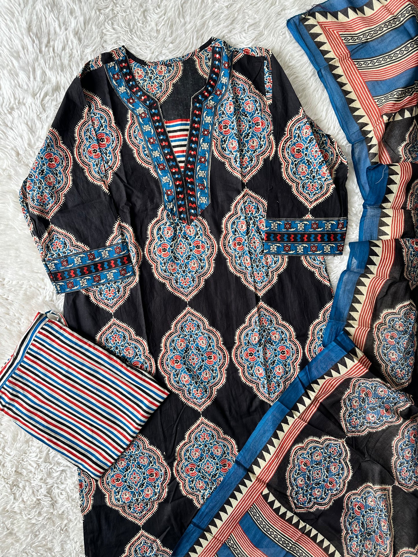 Budget Friendly Kurti Pant Dupatta Set