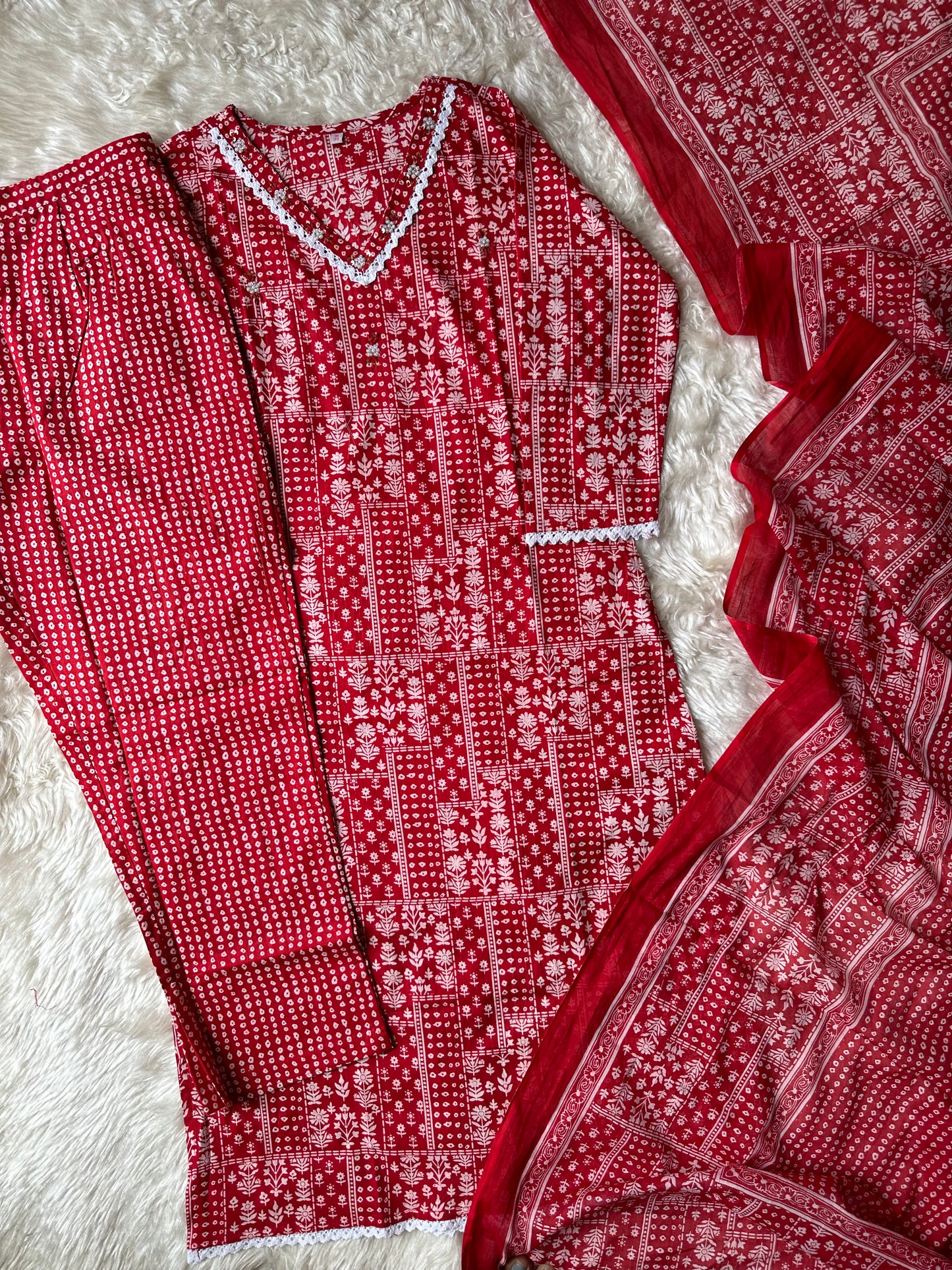 Deal Of the Day β
Premium Cotton Rani Pink π Set