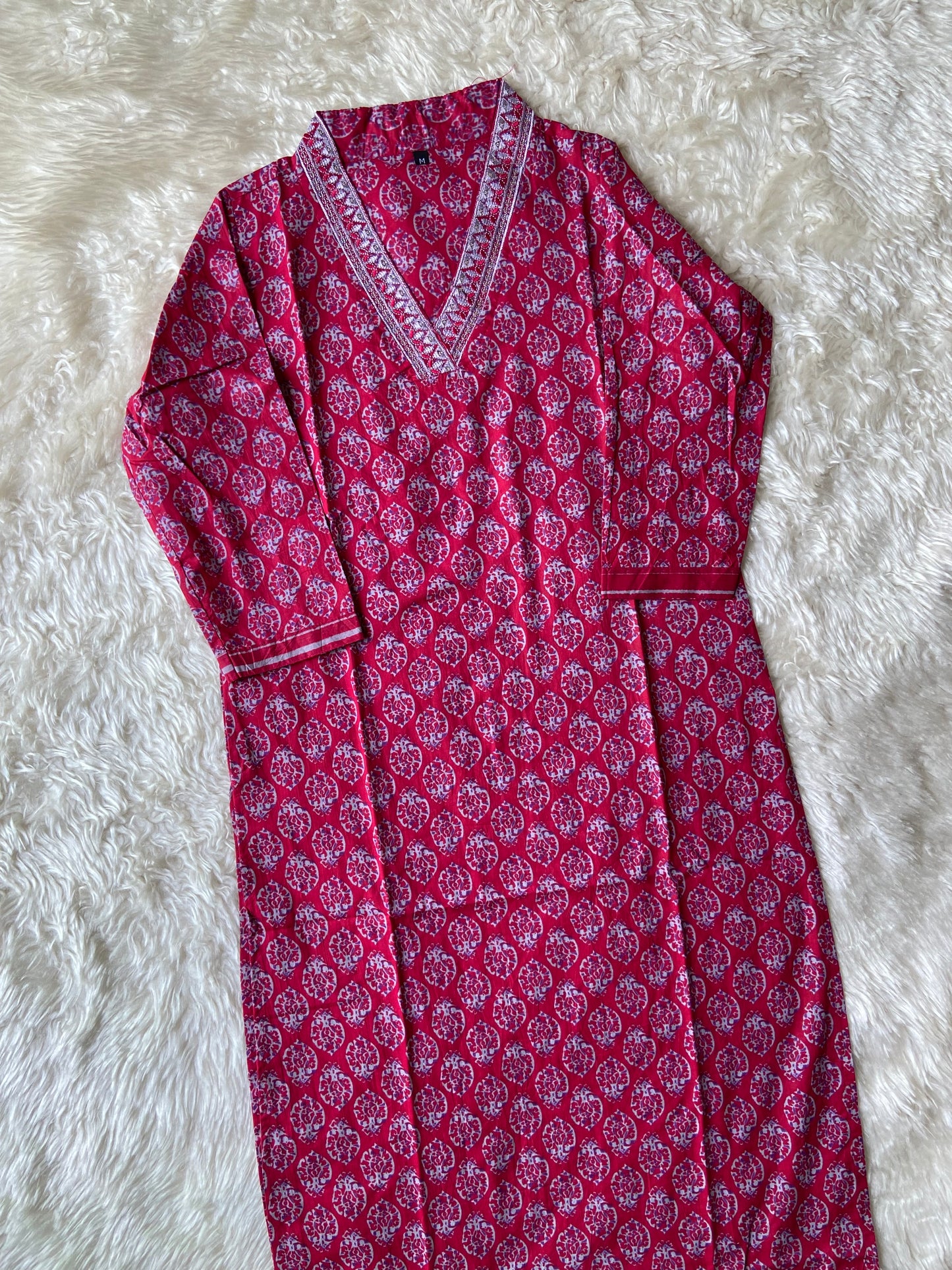 Stock Clearance 🚨
Kurti Pant Dupatta Set