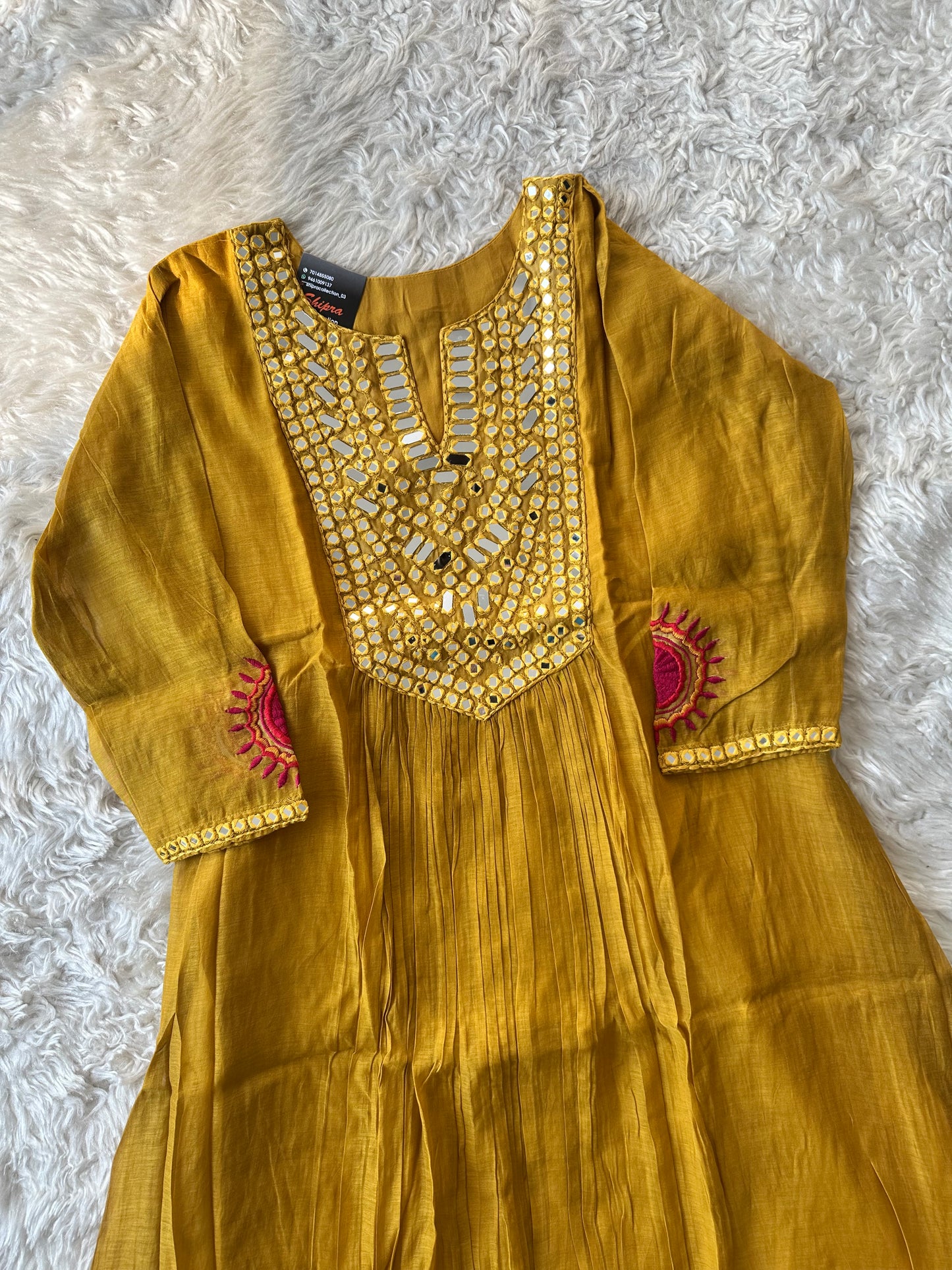 Mul Chanderi Kurti Pant Dupatta Set