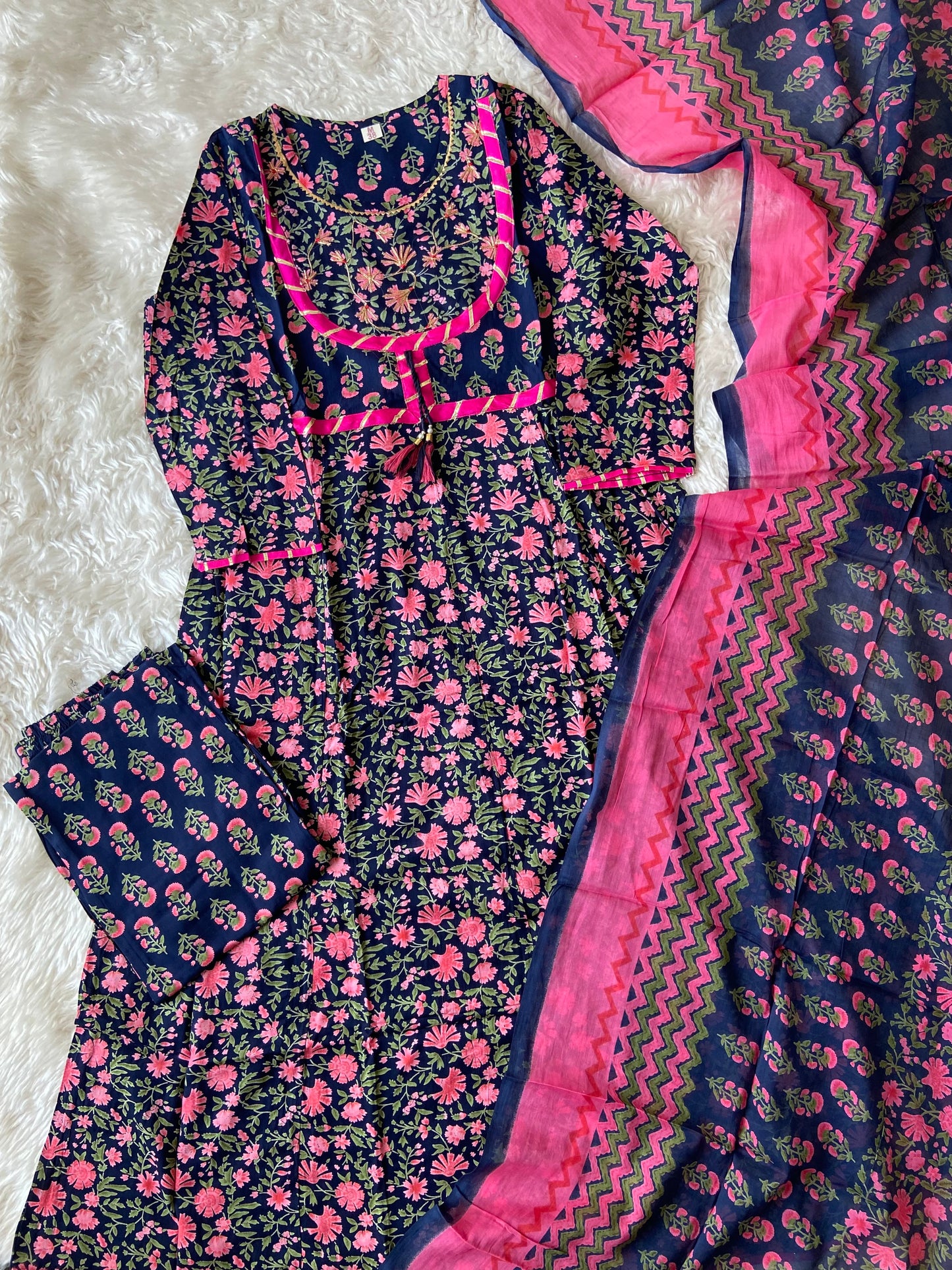 Rayon Kurti Pant Dupatta Set