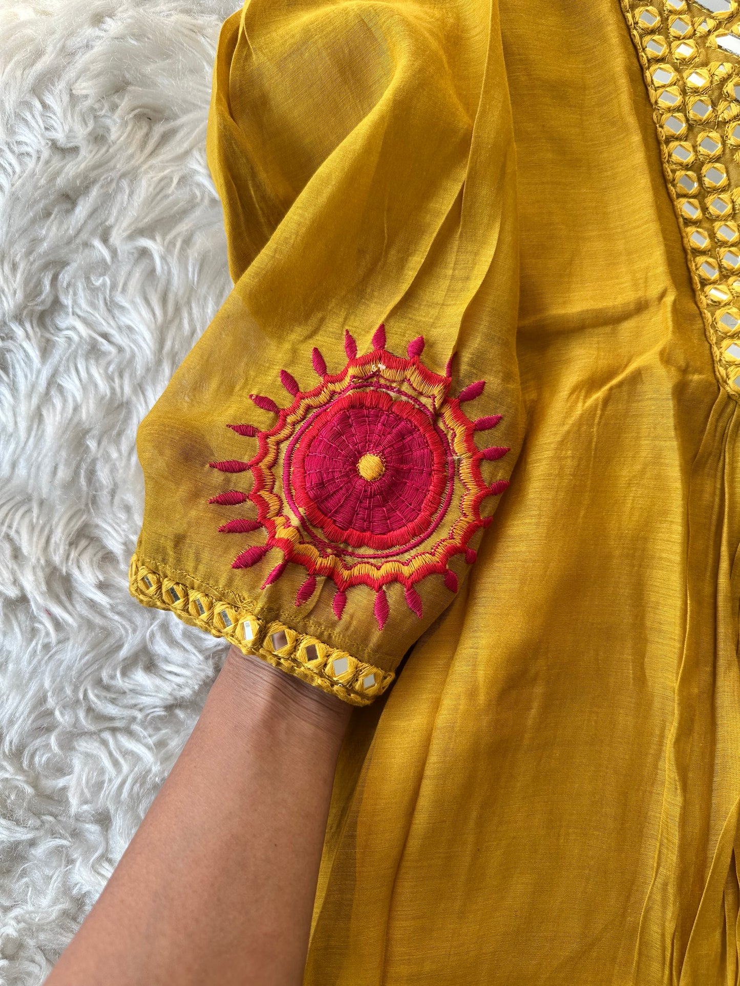 Mul Chanderi Kurti Pant Dupatta Set