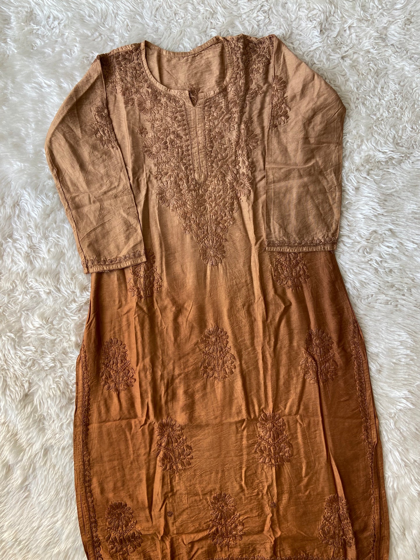 Muslin Silk Chikankari kurti