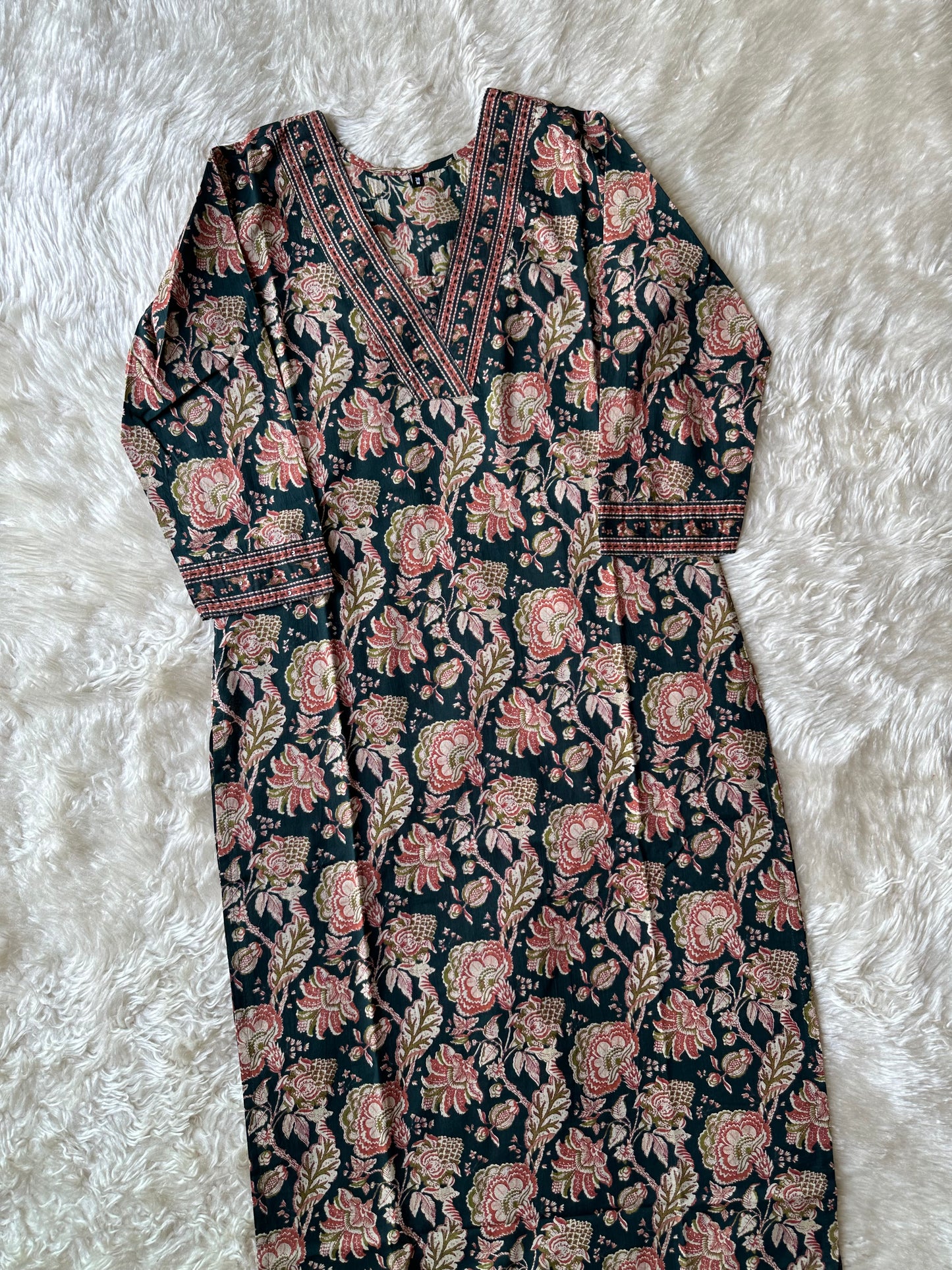 Steal Deal 🚨 Premium Cotton Kurti Pant Dupatta Set
