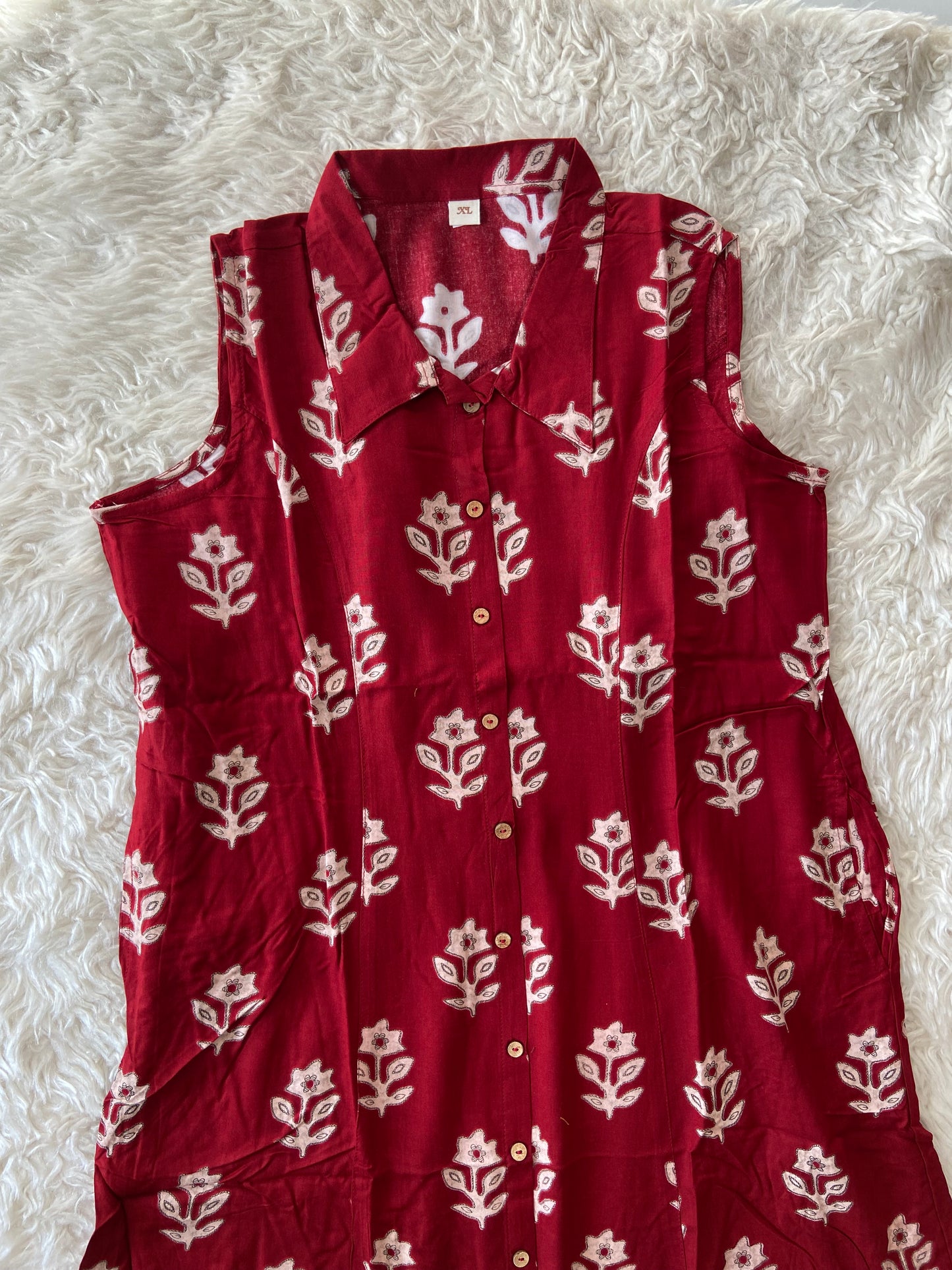 Soft Rayon Sleeveless Kurti with pocket