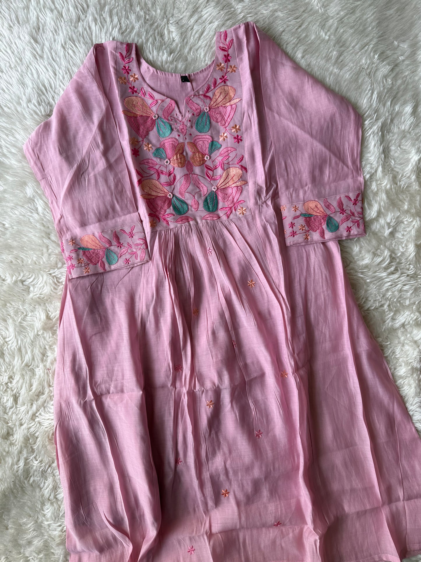 Mul Chanderi Kurti Pant Dupatta Set
