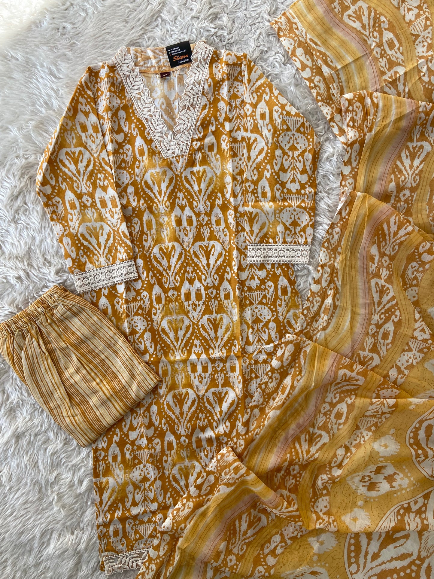 Lace Details Kurti Pant Dupatta Set