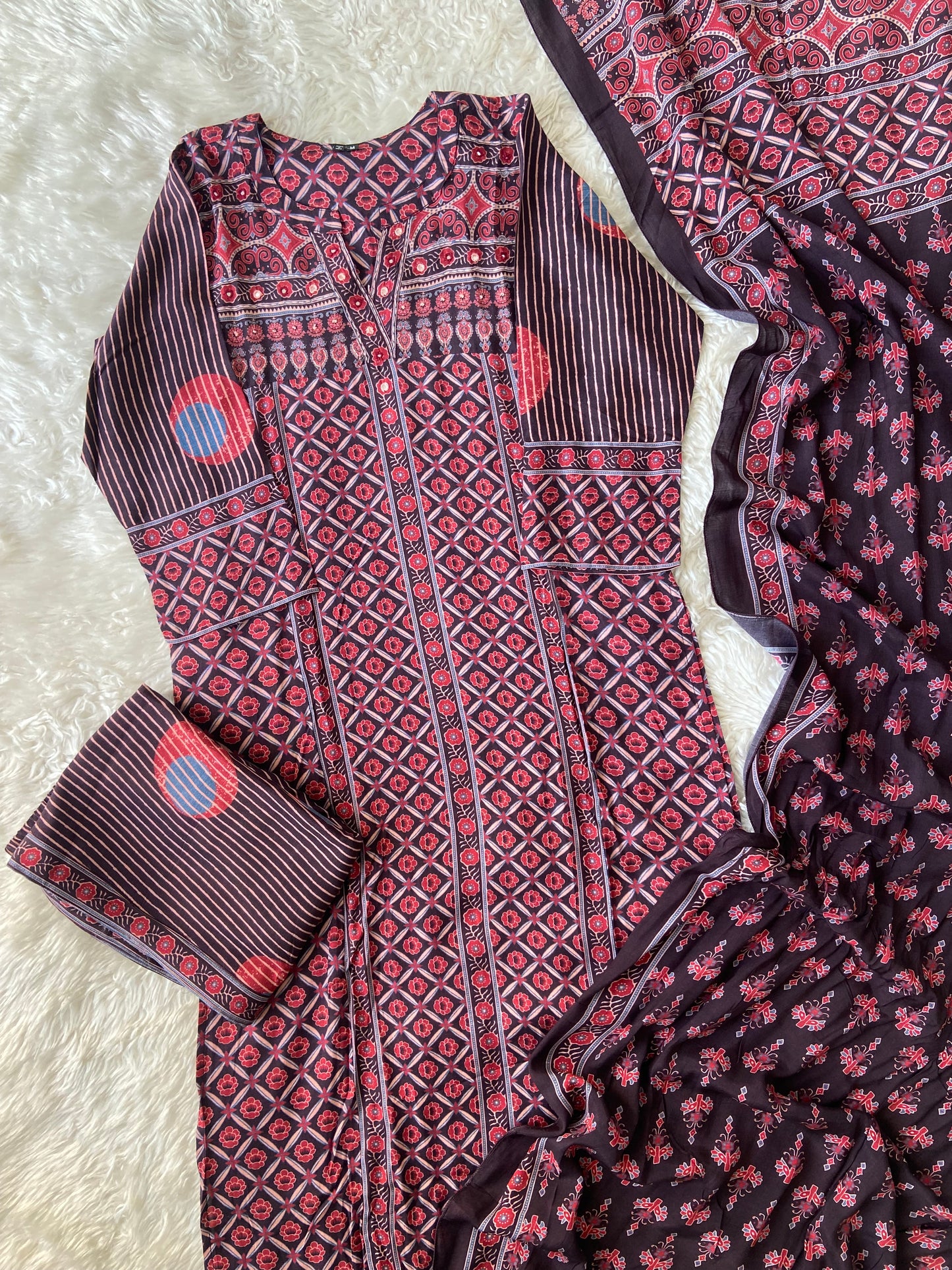 Crepe Silk Kurti Pant Dupatta Set