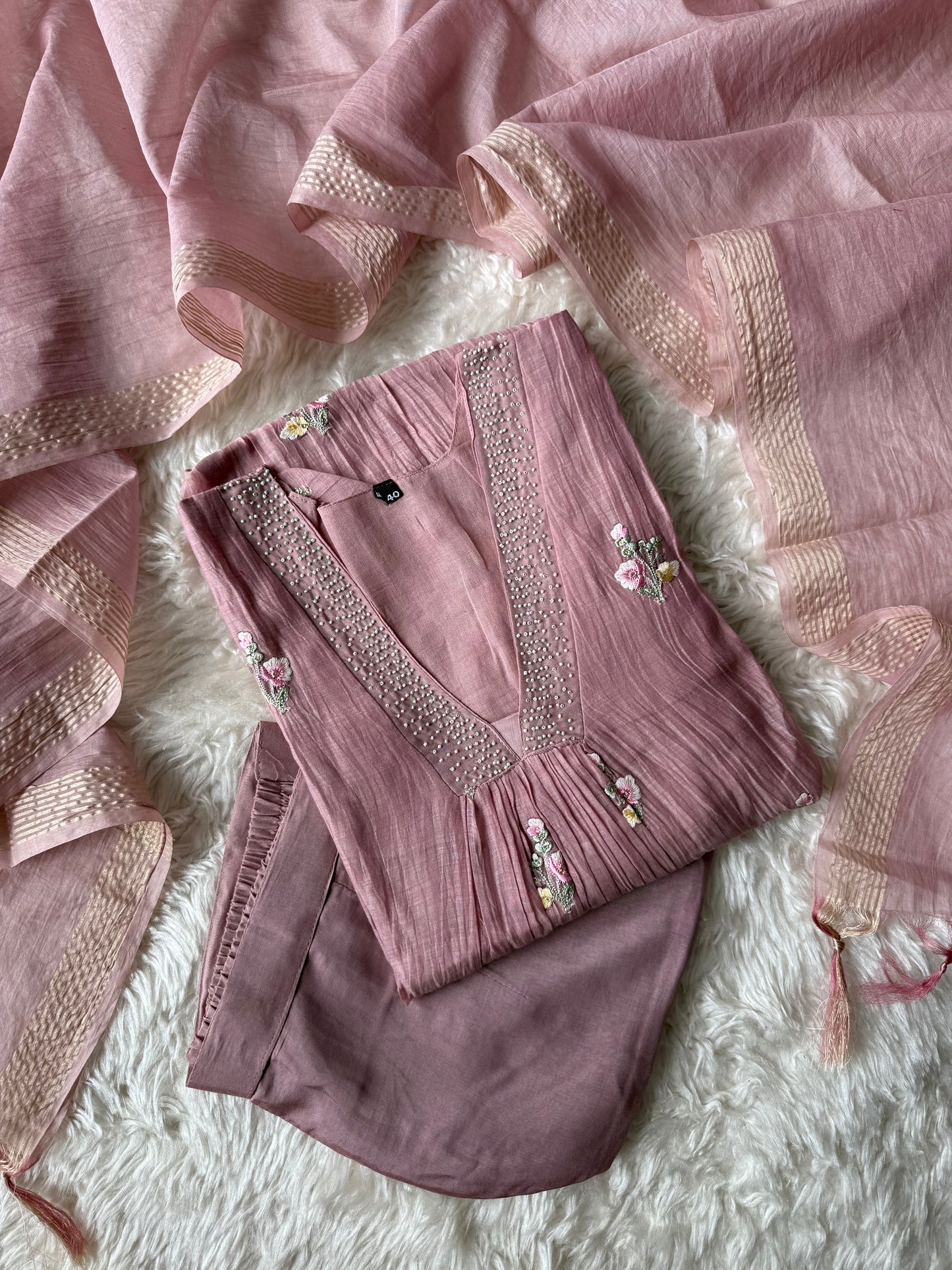 Mul Chanderi Kurti Pant Dupatta Set