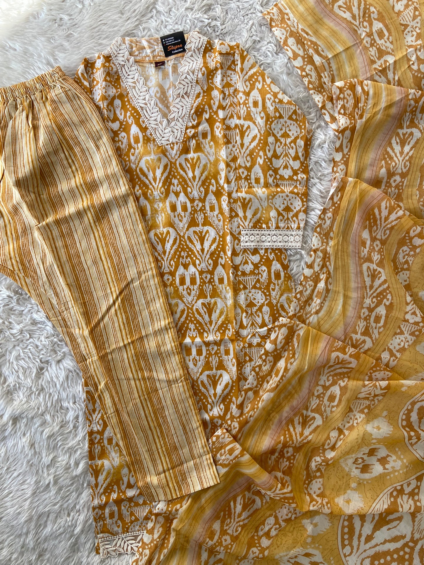 Lace Details Kurti Pant Dupatta Set