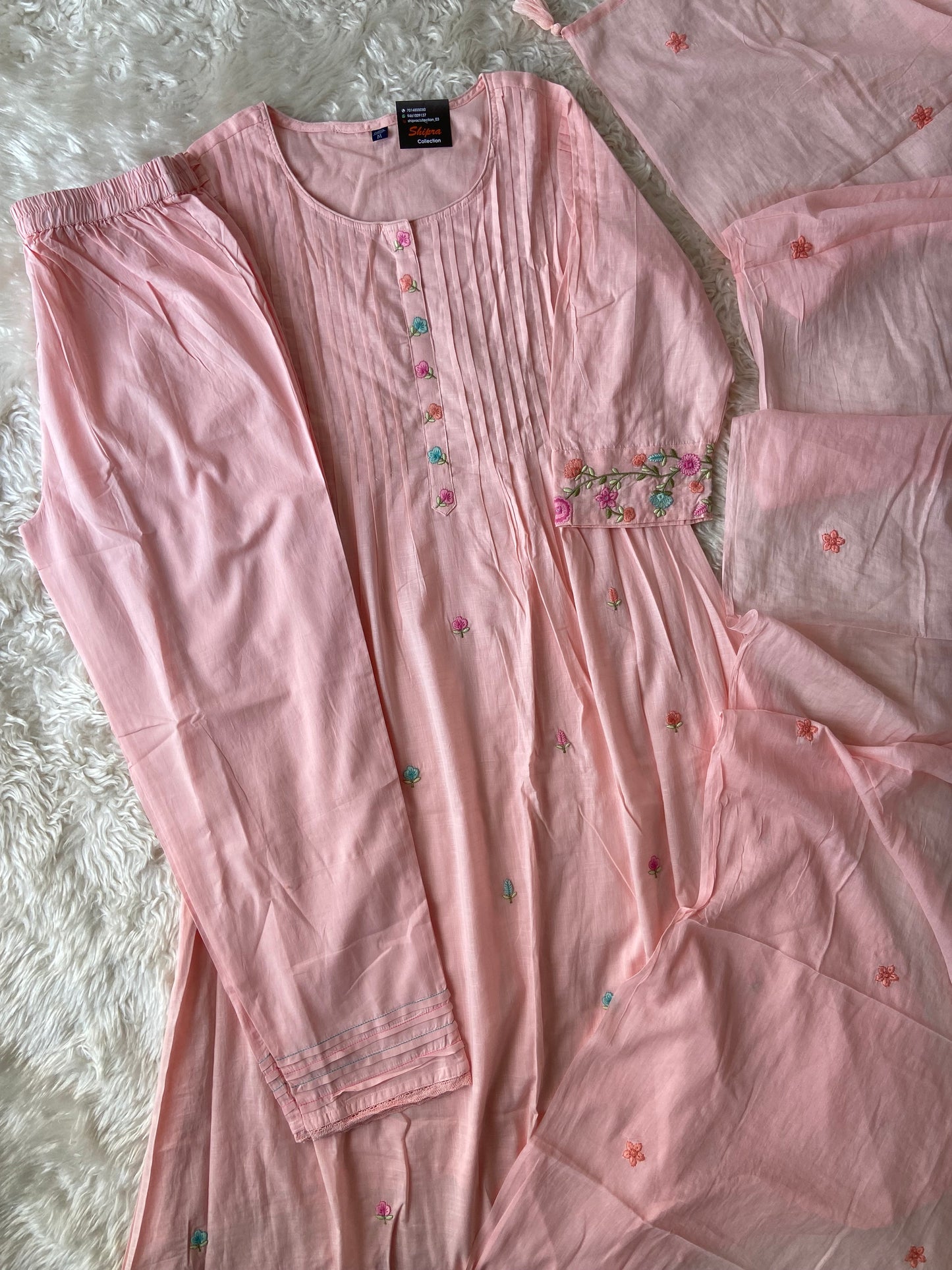 Steal Deal 🚨 Mul Cotton Kurti Pant Dupatta Set