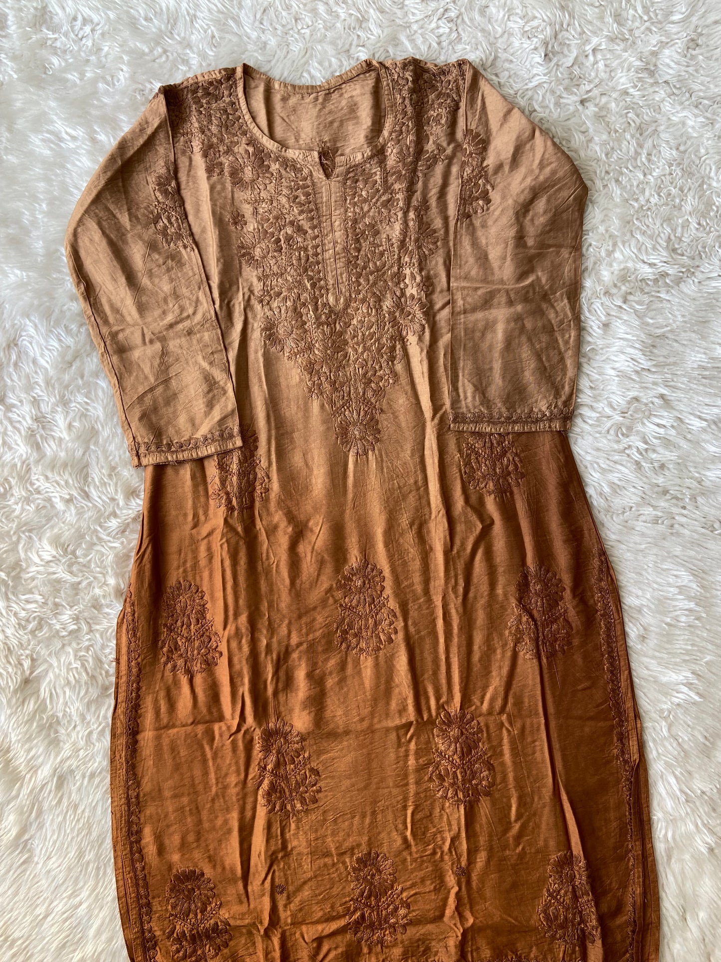 Muslin Silk Chikankari kurti