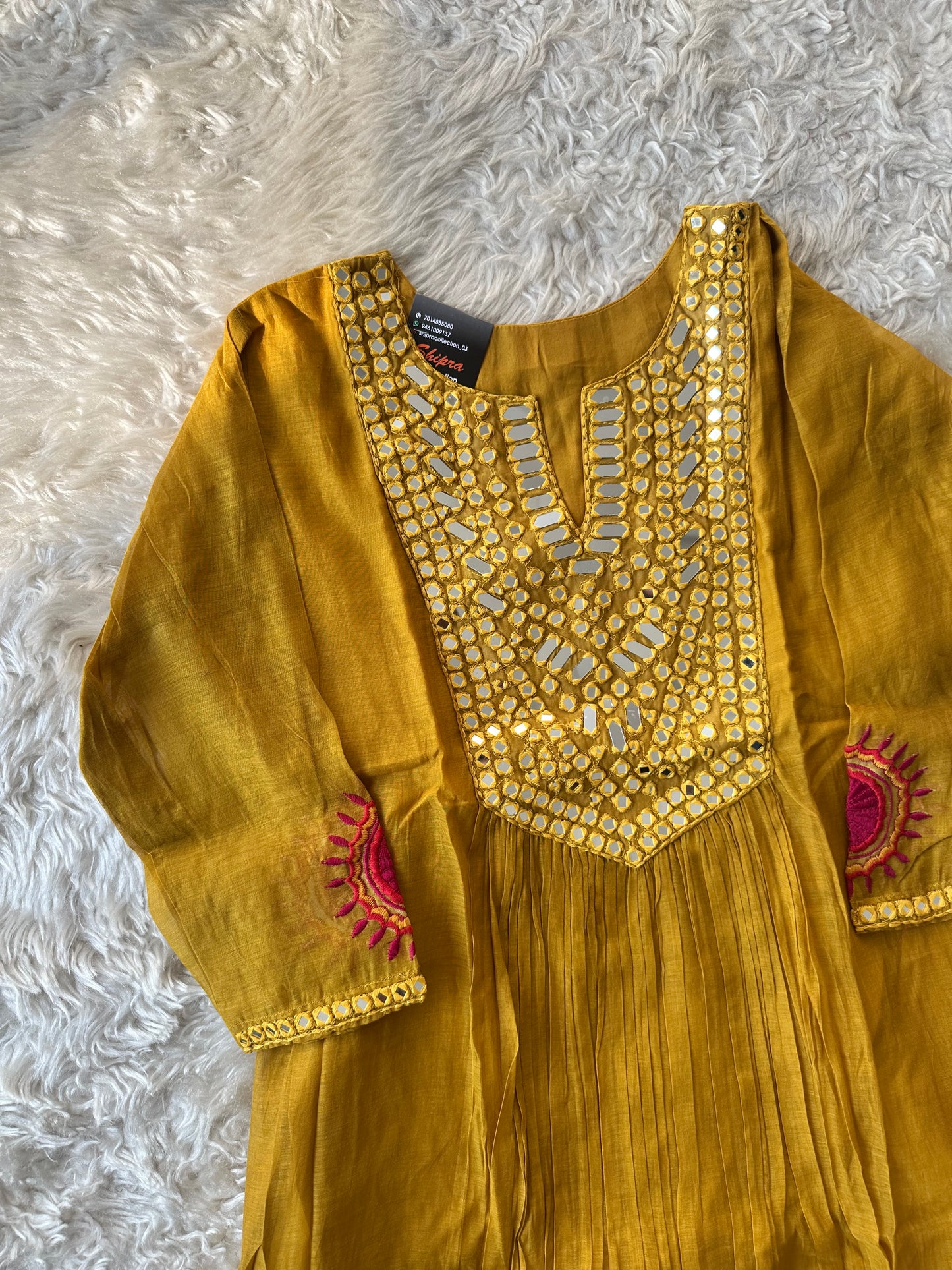 Mul Chanderi Kurti Pant Dupatta Set