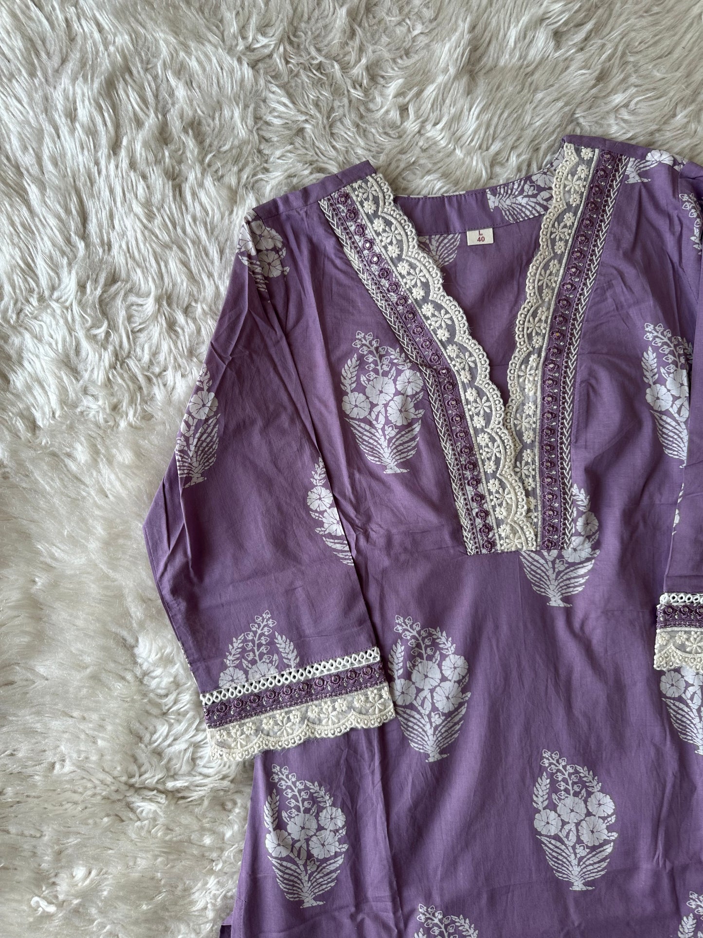 Mul Cotton Lace Details Set