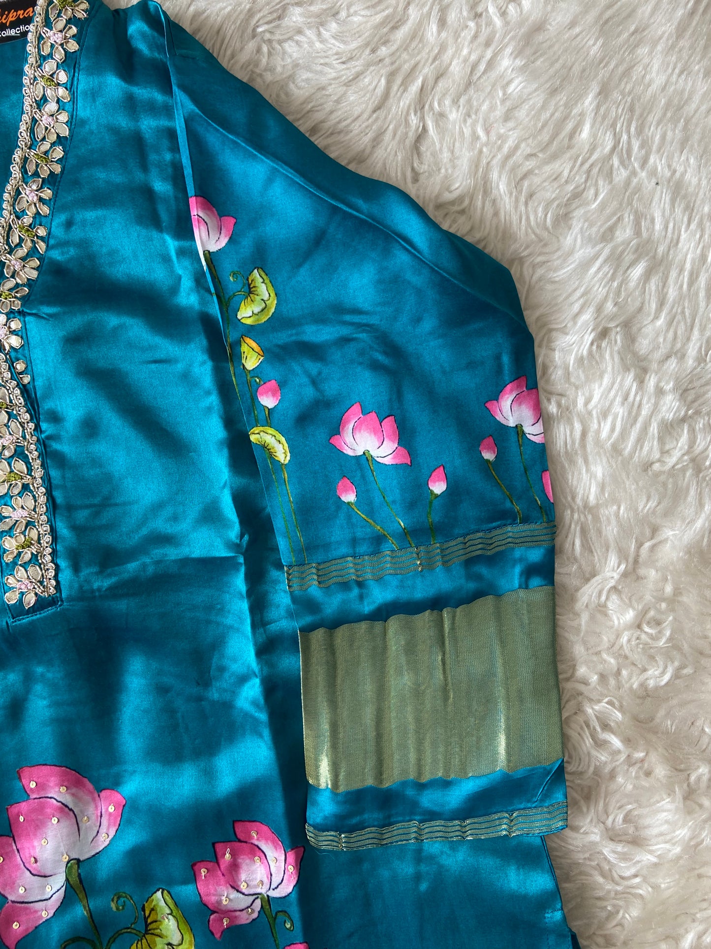 Gazi Silk Kurti Pant Dupatta Set