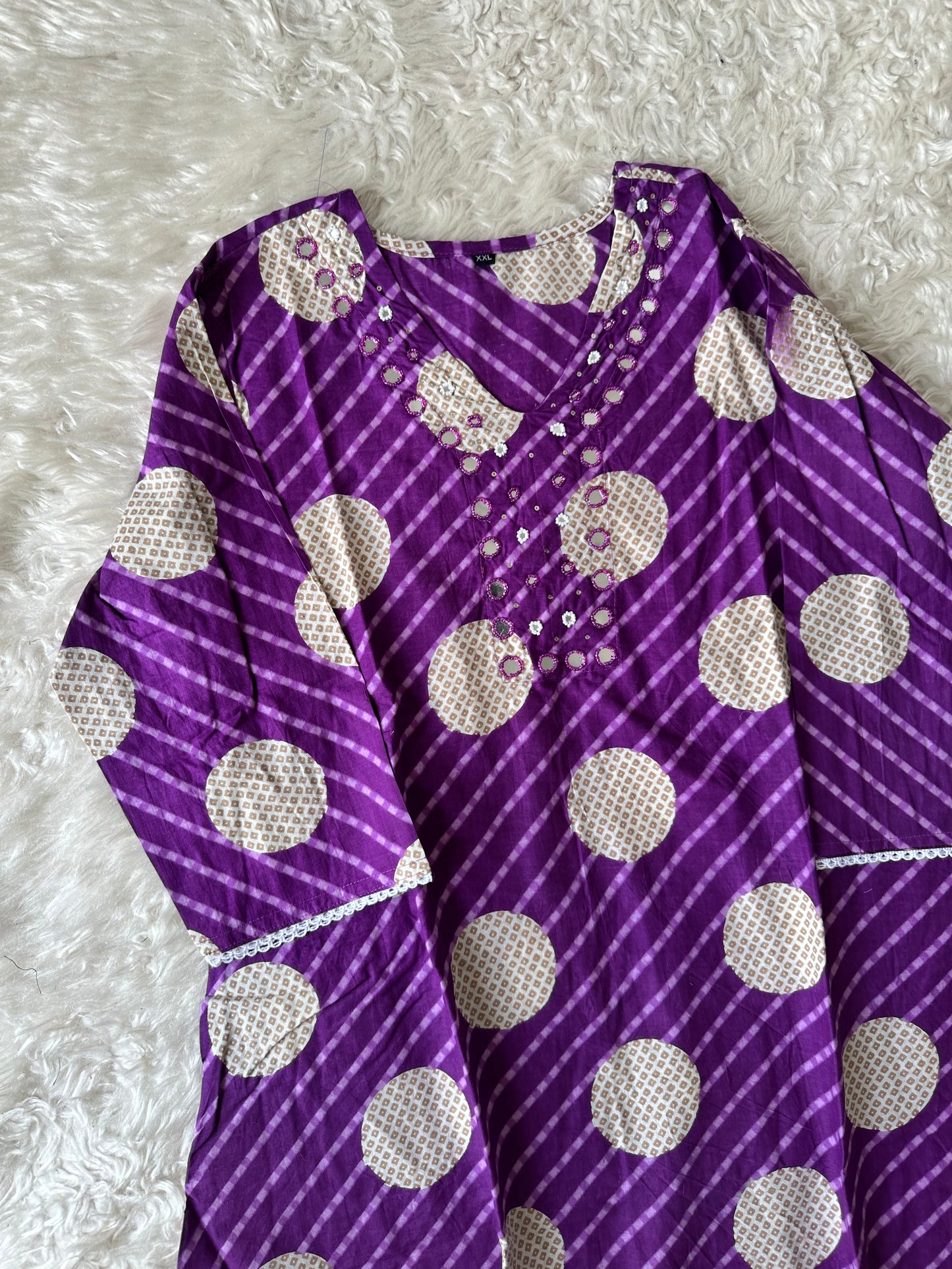 Stock Clearance 🚨
Budget Friendly Flare Kurti Pant Dupatta Set