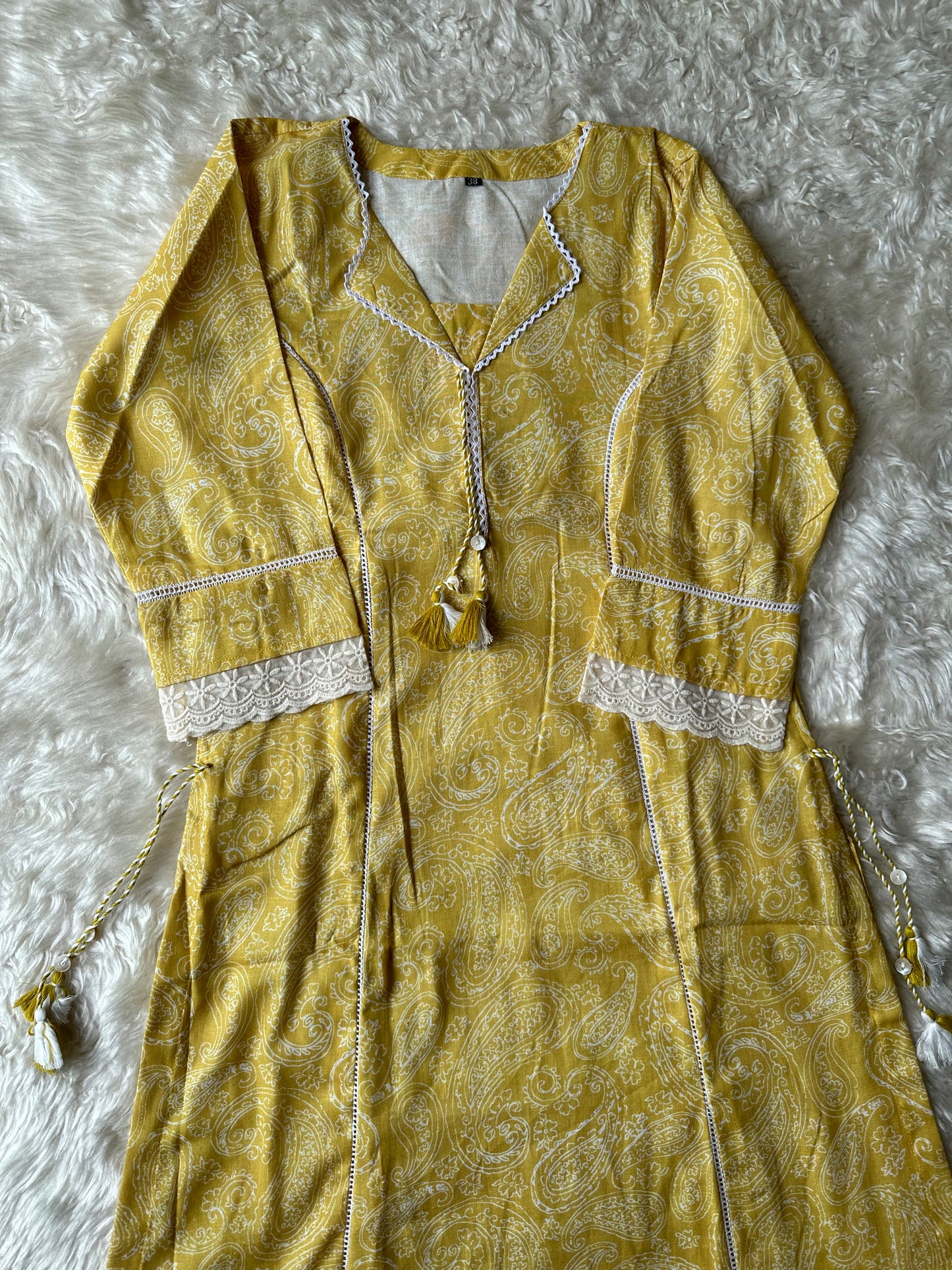 Linen Cotton Lace Details Set