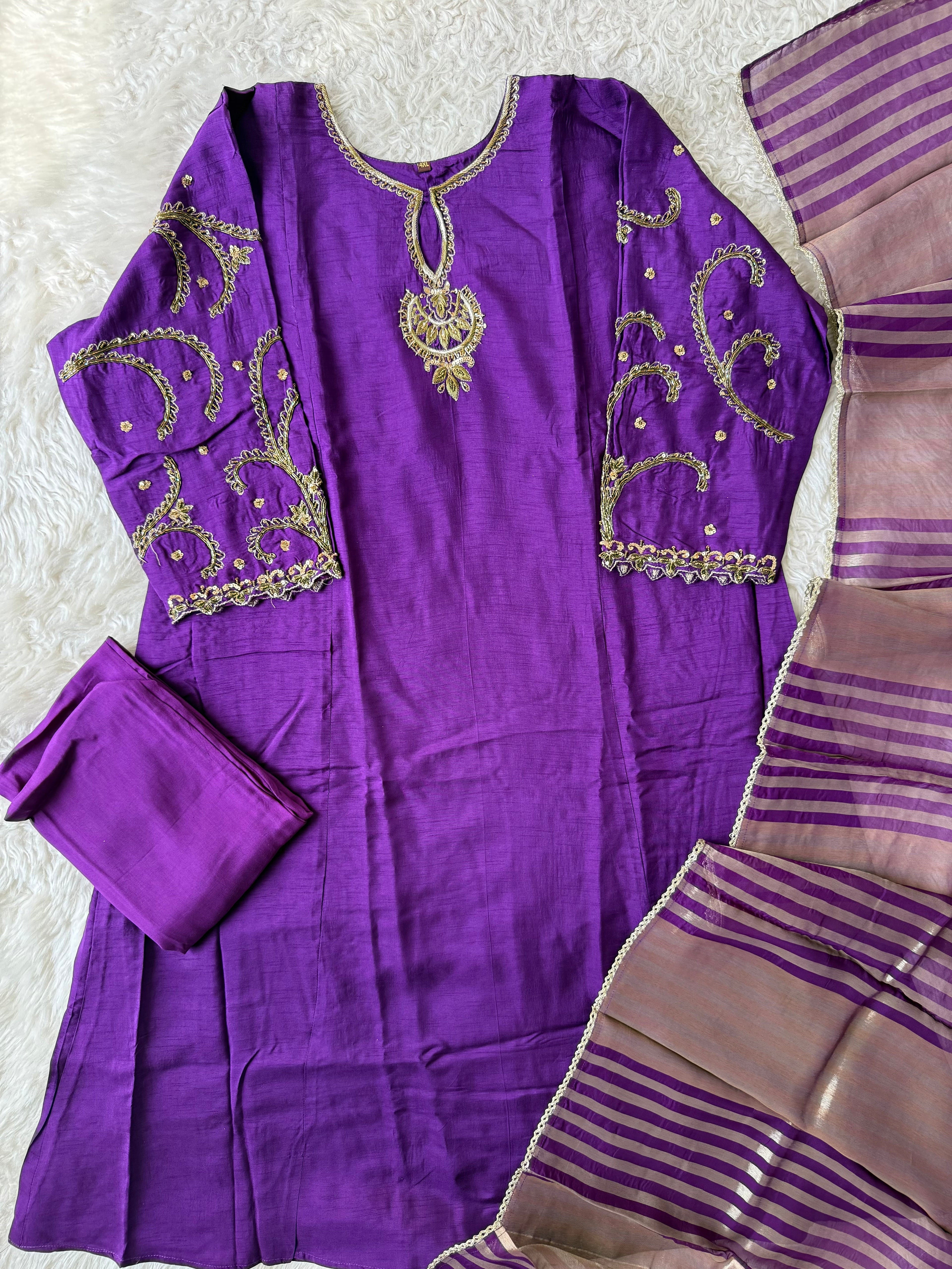 “Plus Size” Dola Silk Kurti Pant Dupatta Set