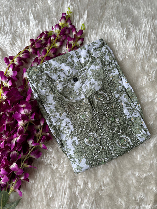 Stock Clearance 🚨
 Favourite Flare Kurti