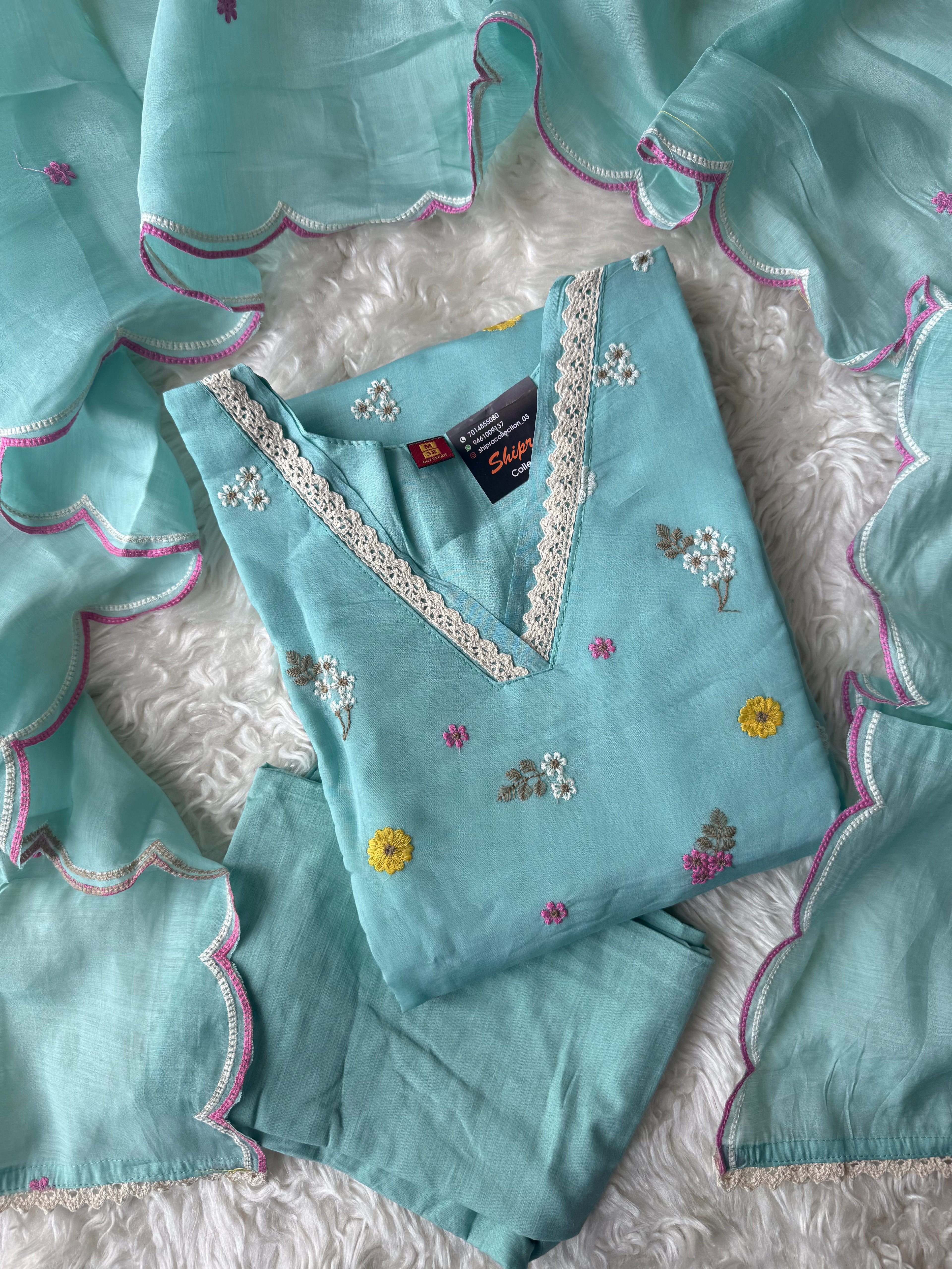 Mul Chanderi Kurti Pant Dupatta Set