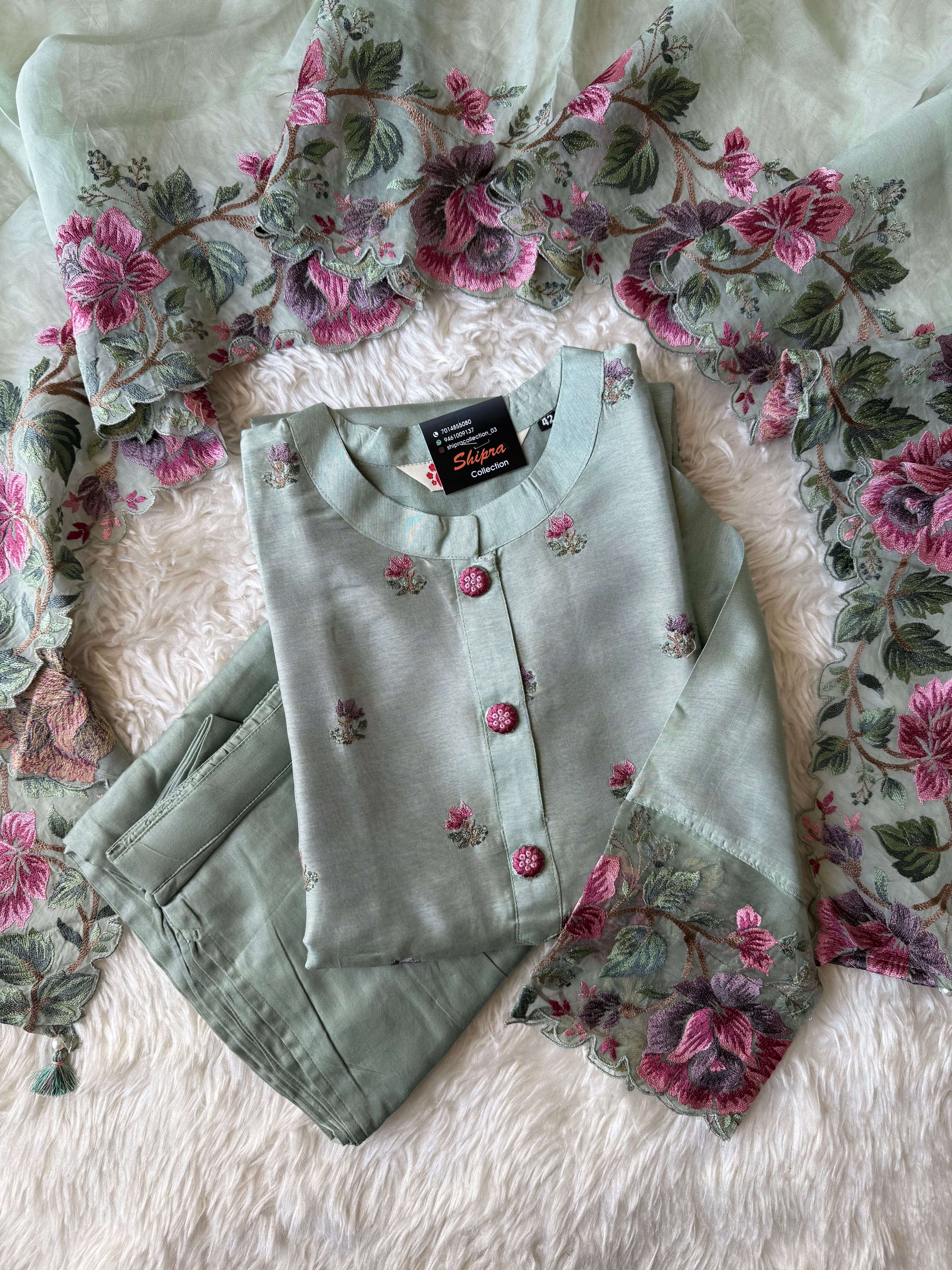 Dola Silk Kurti Pant Dupatta Set